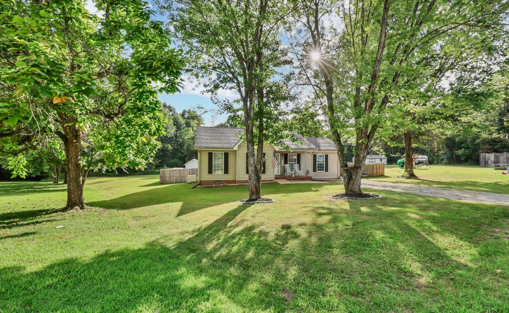 2830 Hinson Rd, Woodlawn, TN 37191