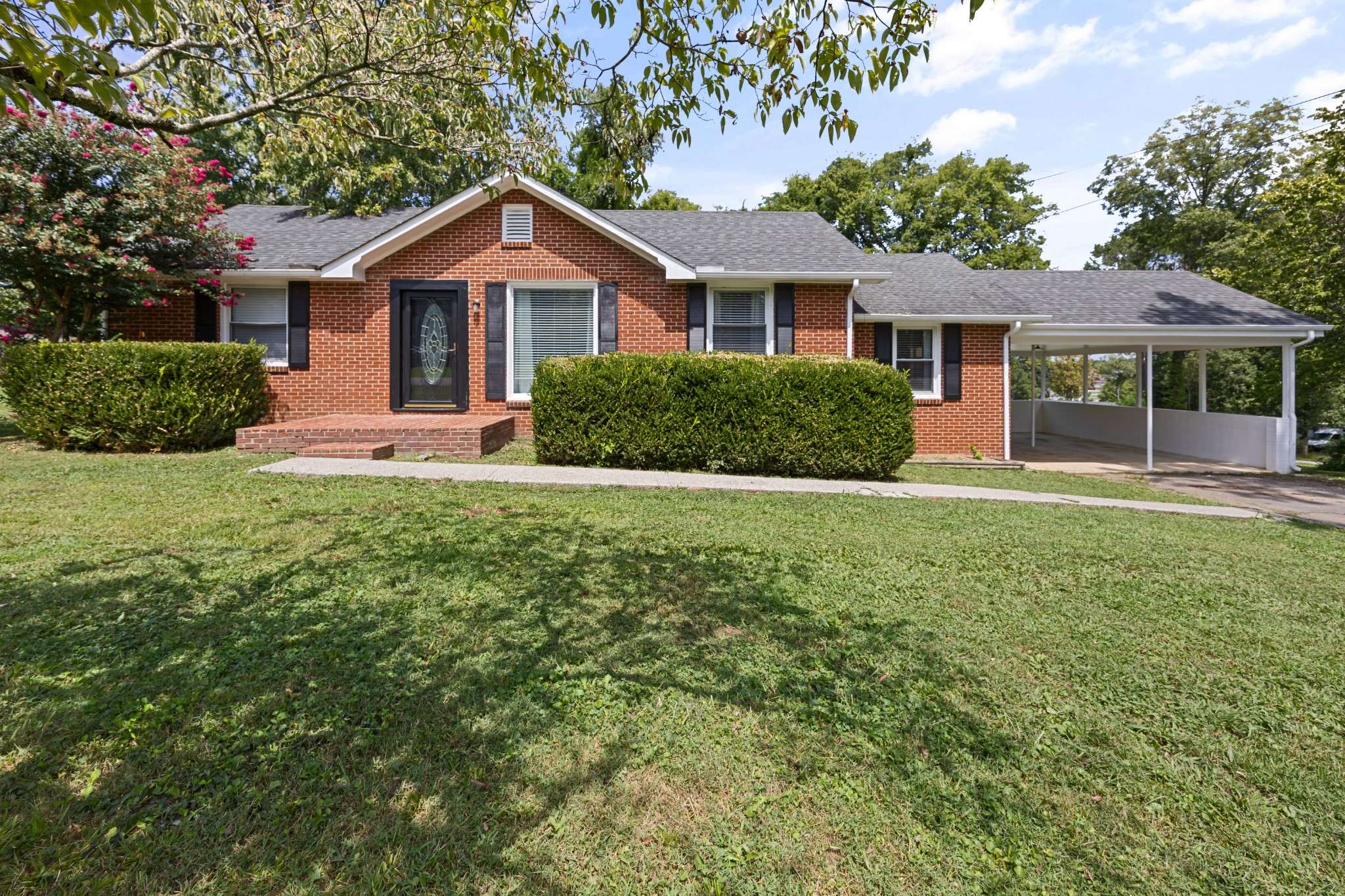115 7th Ave #NE, Winchester, TN 37398
