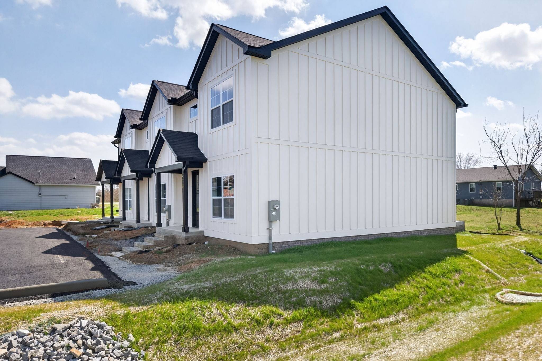 214 W Jere Whitson Rd, Cookeville, TN 38501