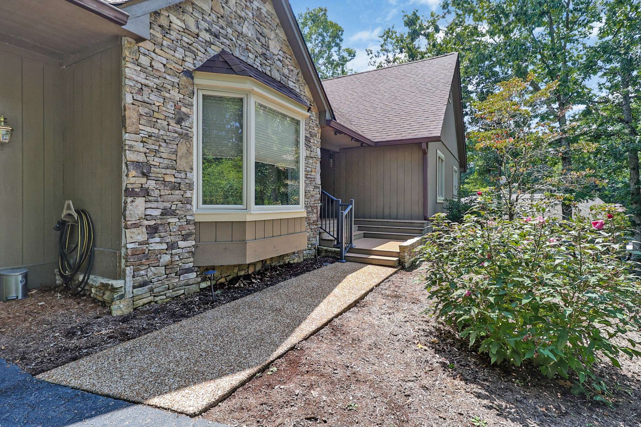 143 Lisa Ln, Crossville, TN 38558