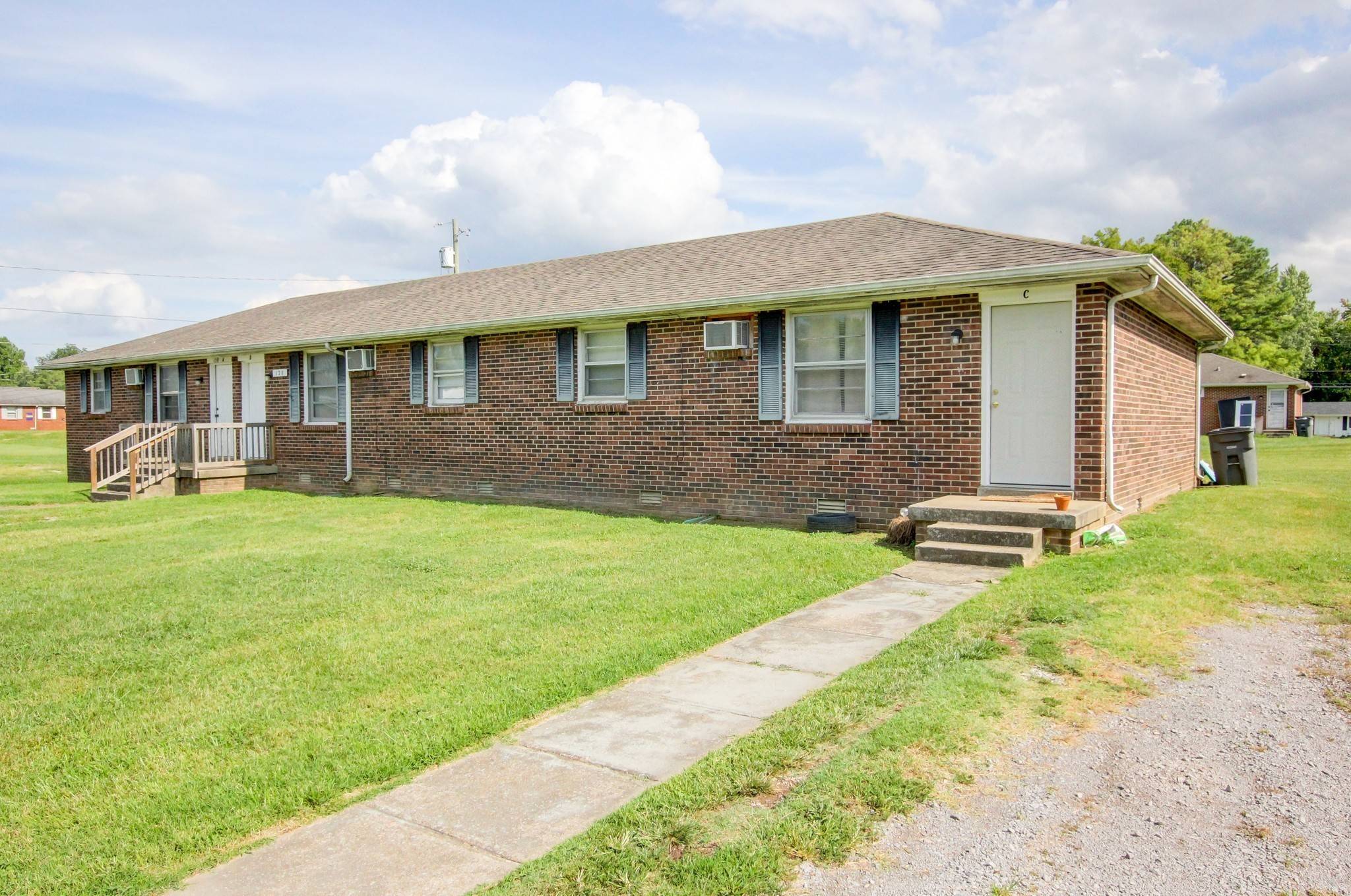 120 Tandy Dr #A, Clarksville, TN 37042