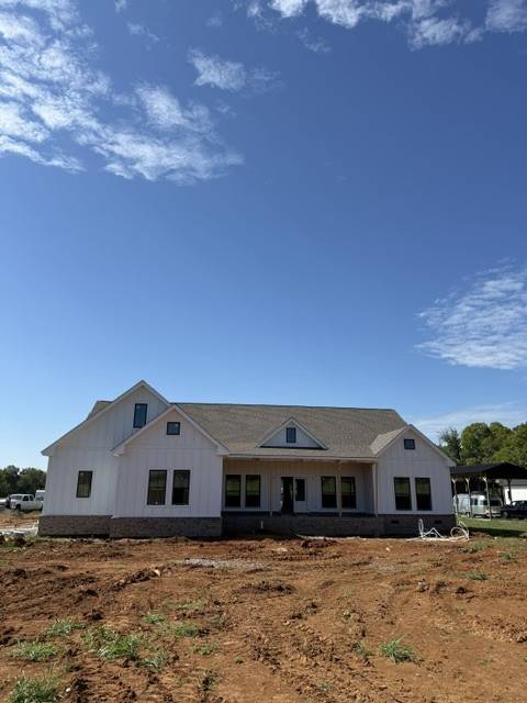 325 Burns Rd, Shelbyville, TN 37160