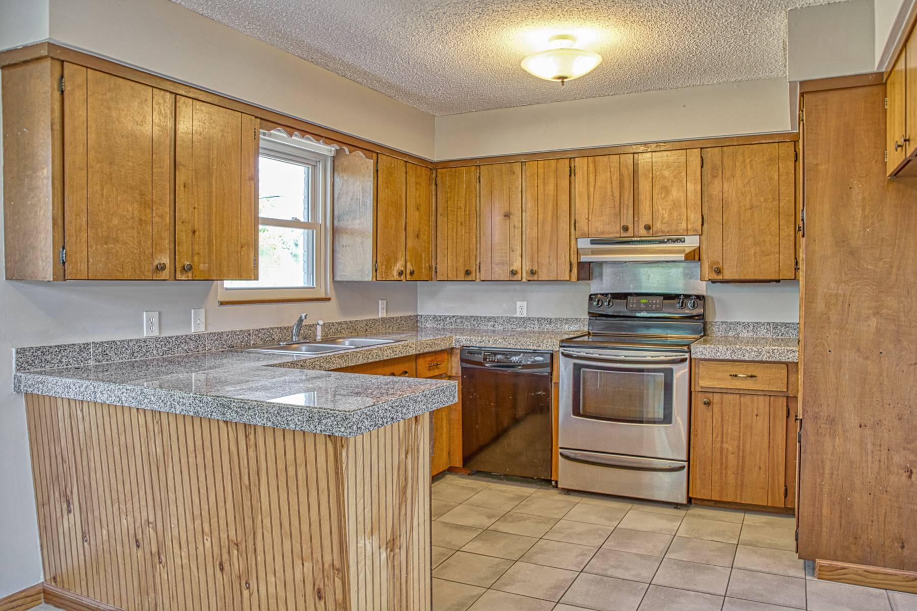 4047 Crawford Rd, Silver Point, TN 38582