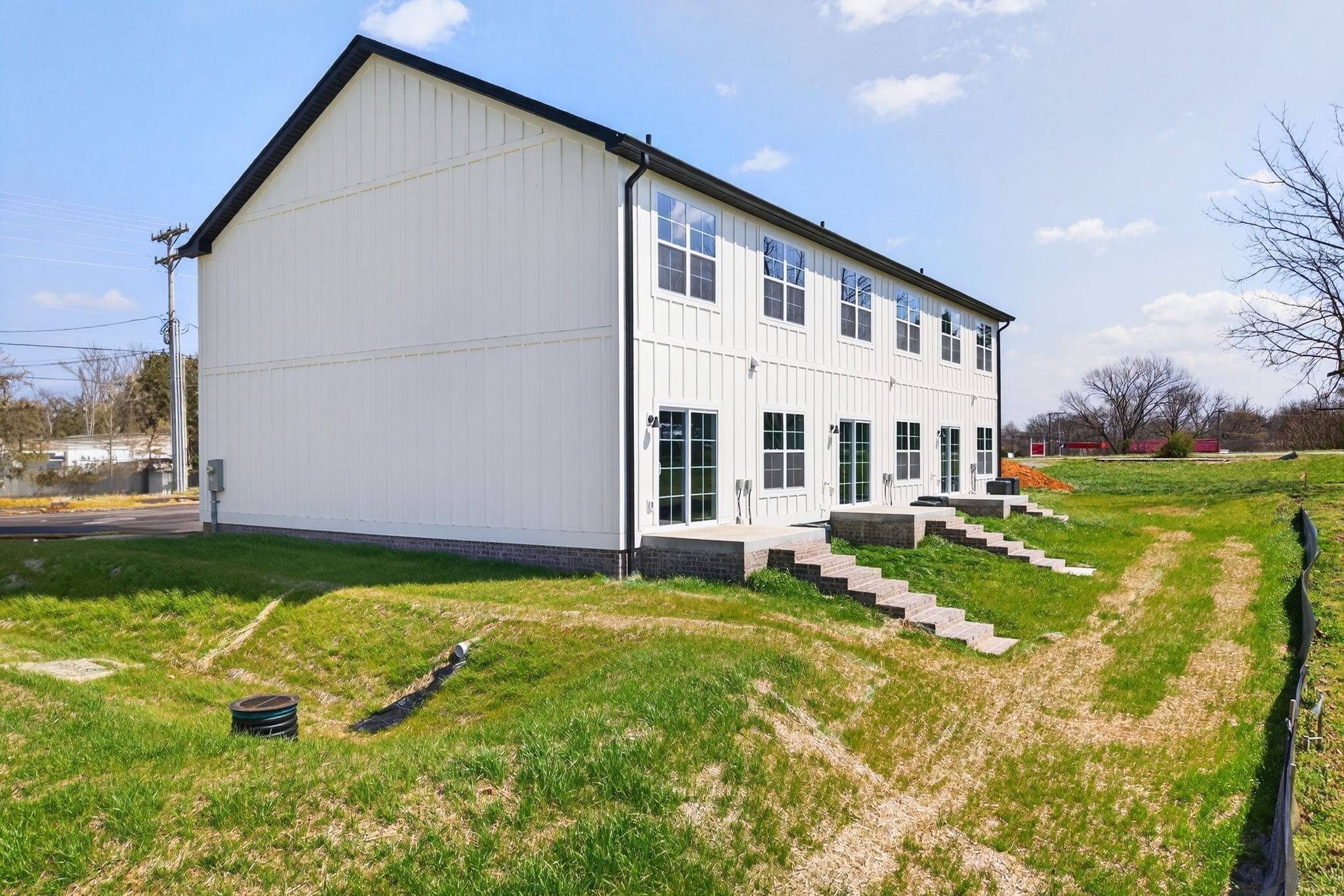 216 W Jere Whitson Rd, Cookeville, TN 38501