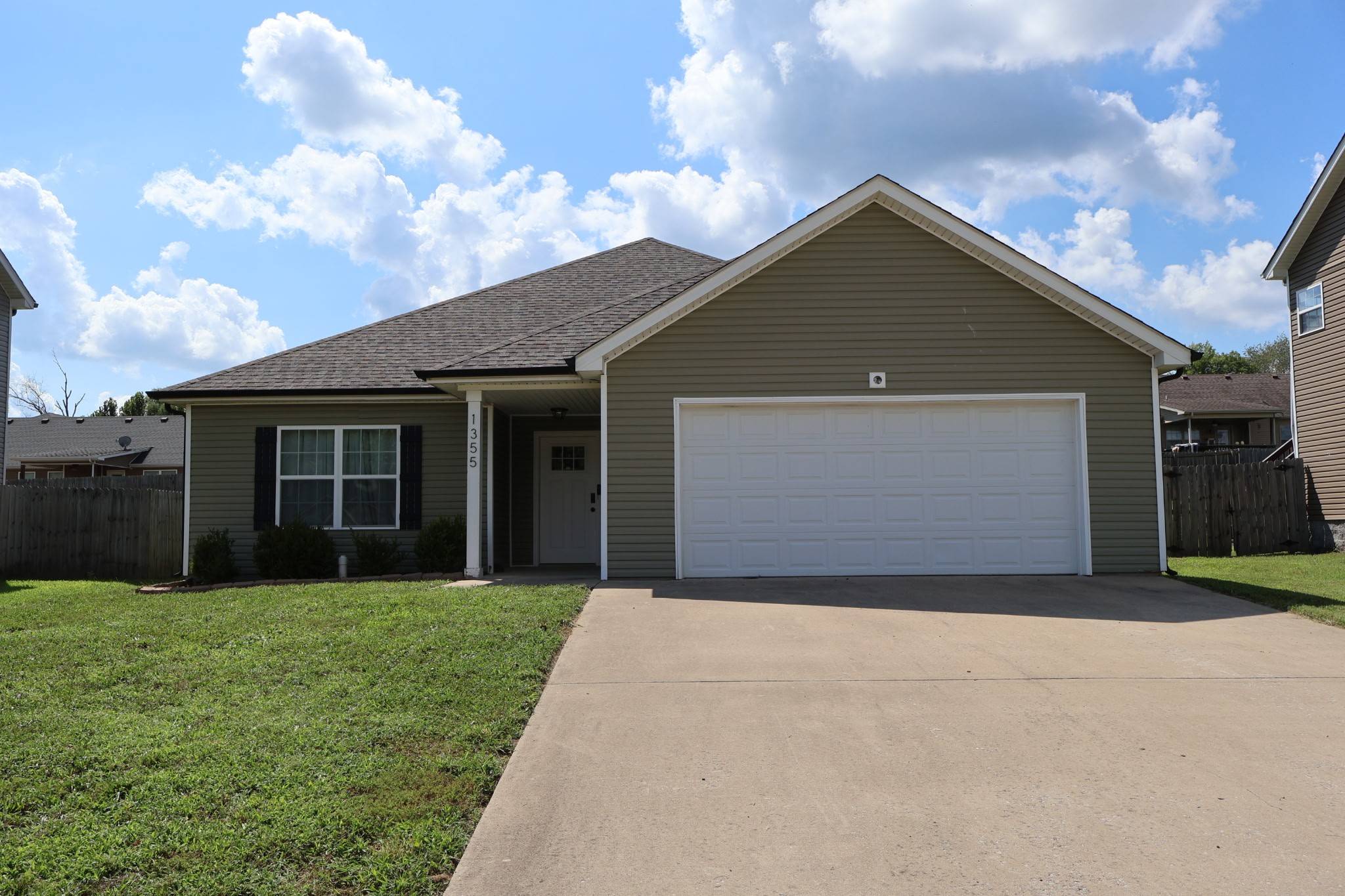 1355 Freedom Dr, Clarksville, TN 37042