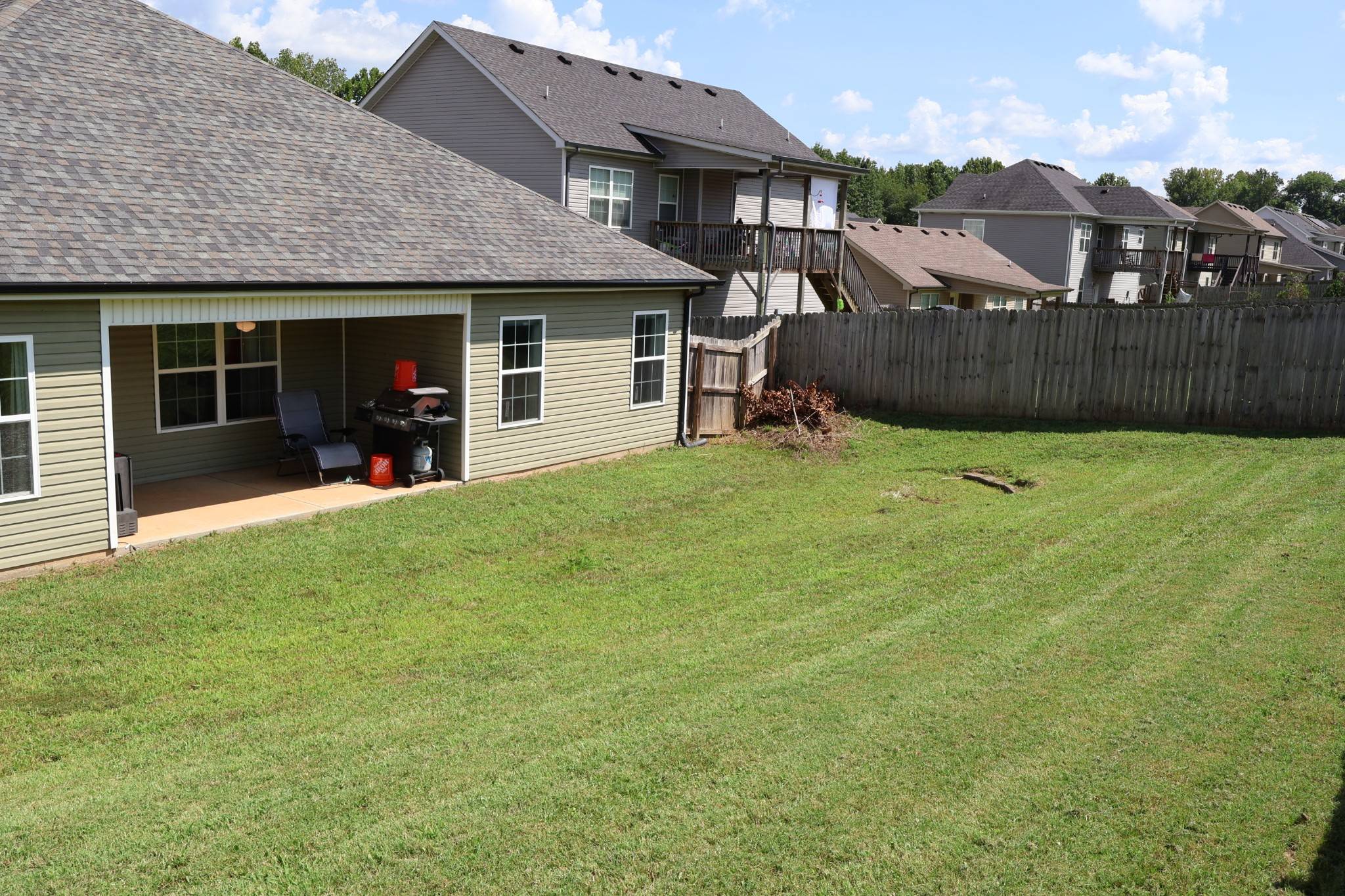1355 Freedom Dr, Clarksville, TN 37042