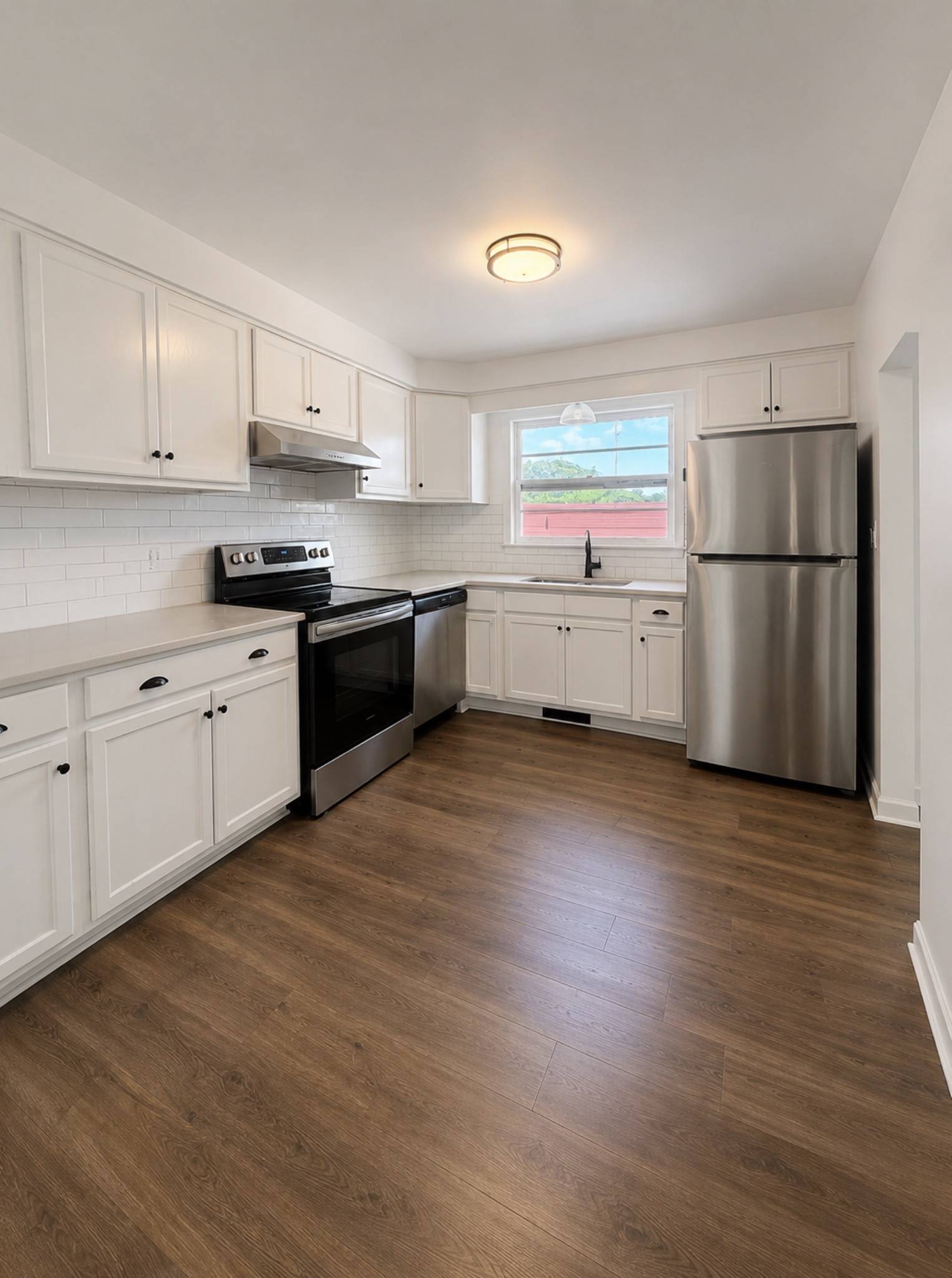 823 Glendale Dr, Clarksville, TN 37043