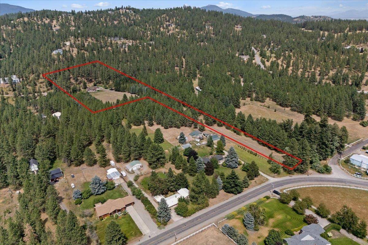 26615 E Moffat Rd, Newman Lake, WA 99025
