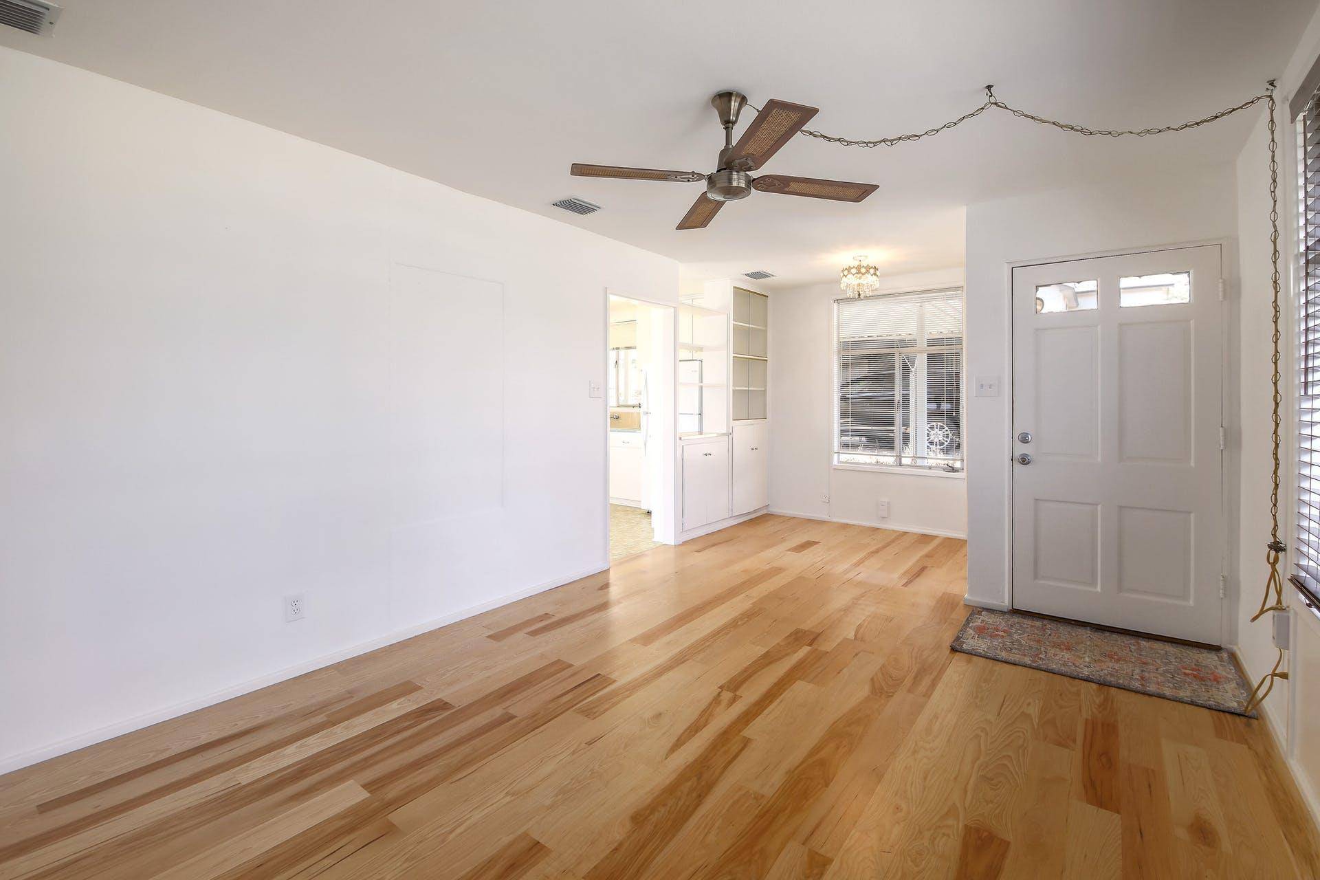 1515 Corona DR, Austin, TX 78723