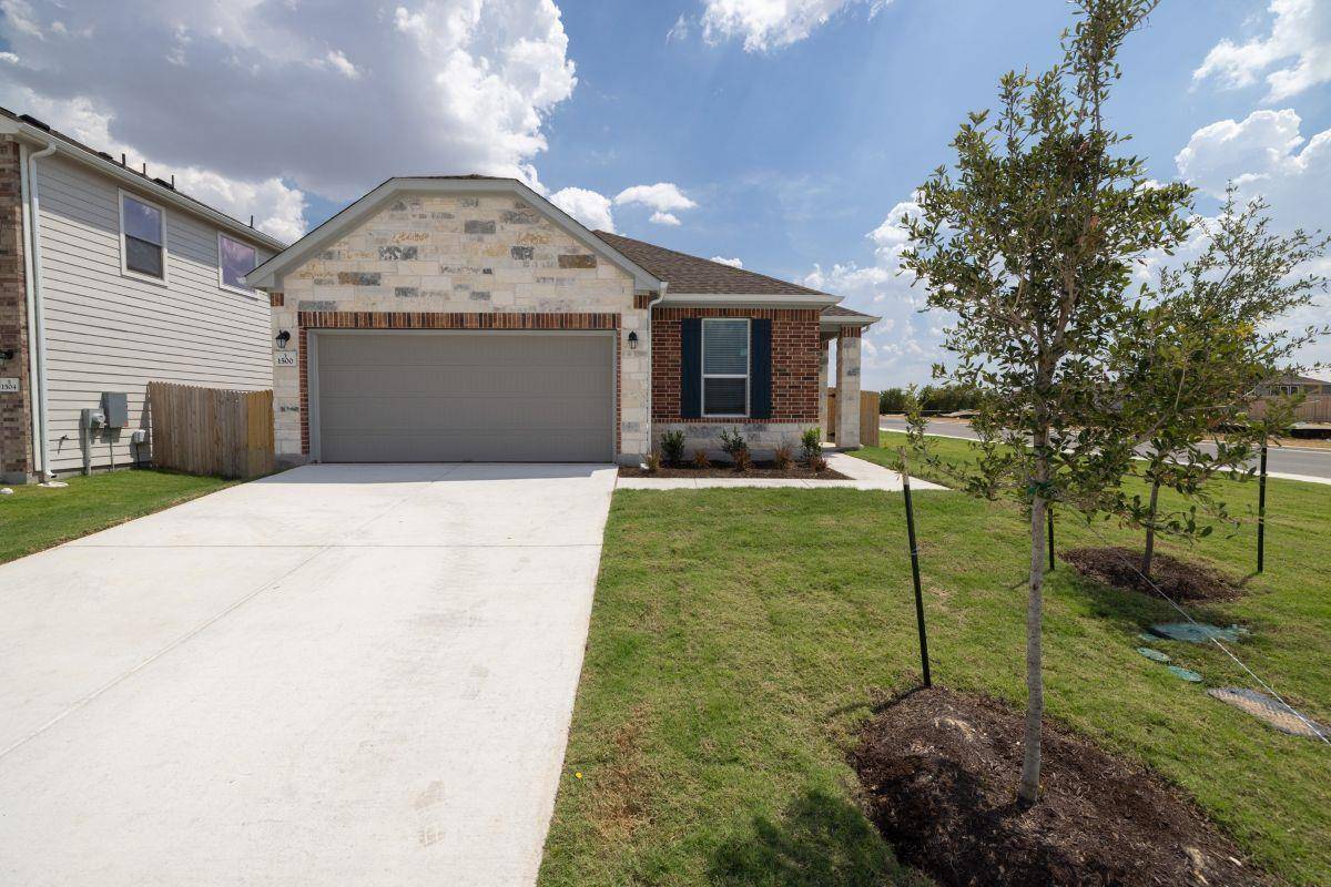 1500 Carriageway DR, Georgetown, TX 78626