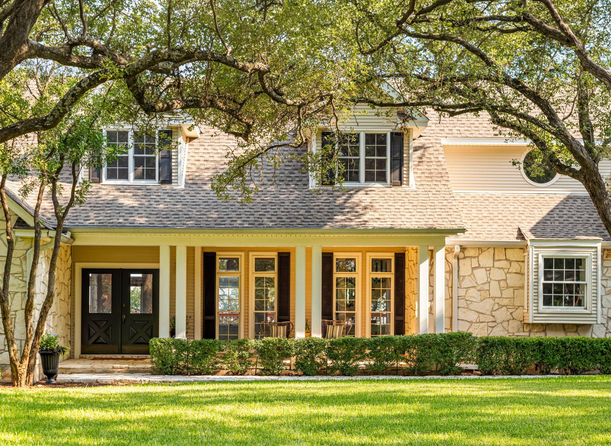 705 Windsong TRL, West Lake Hills, TX 78746