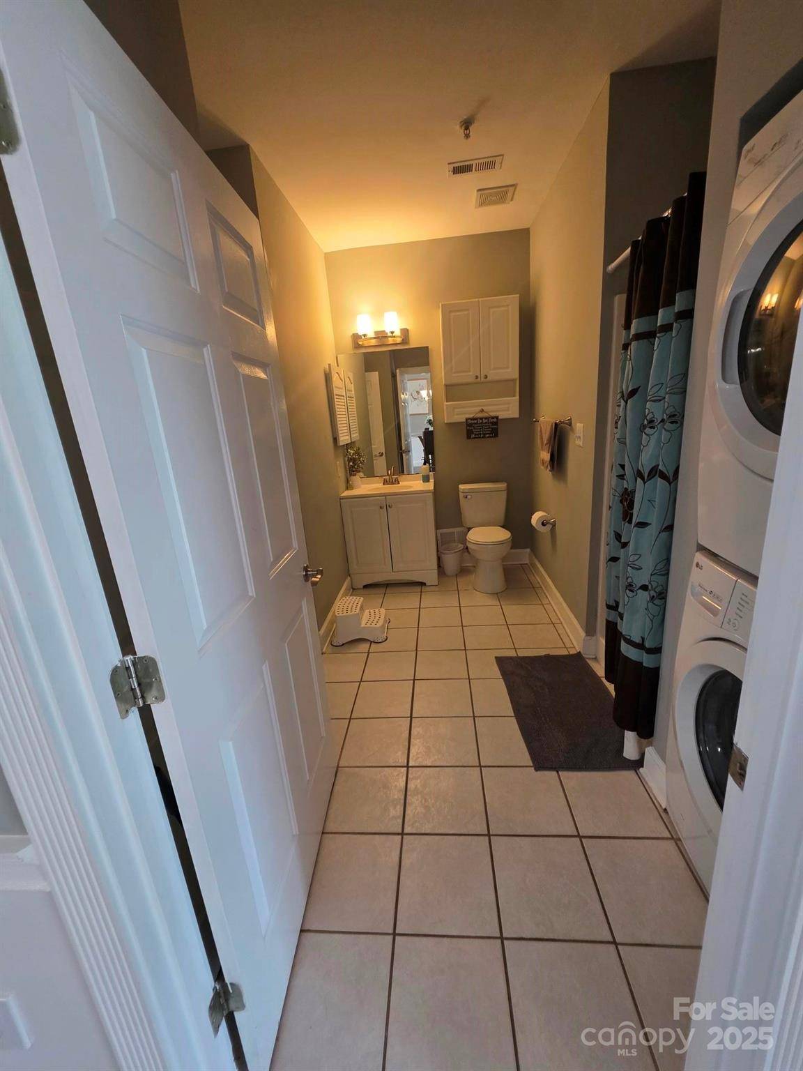 9016 Meadow Vista DR, Charlotte, NC 28213