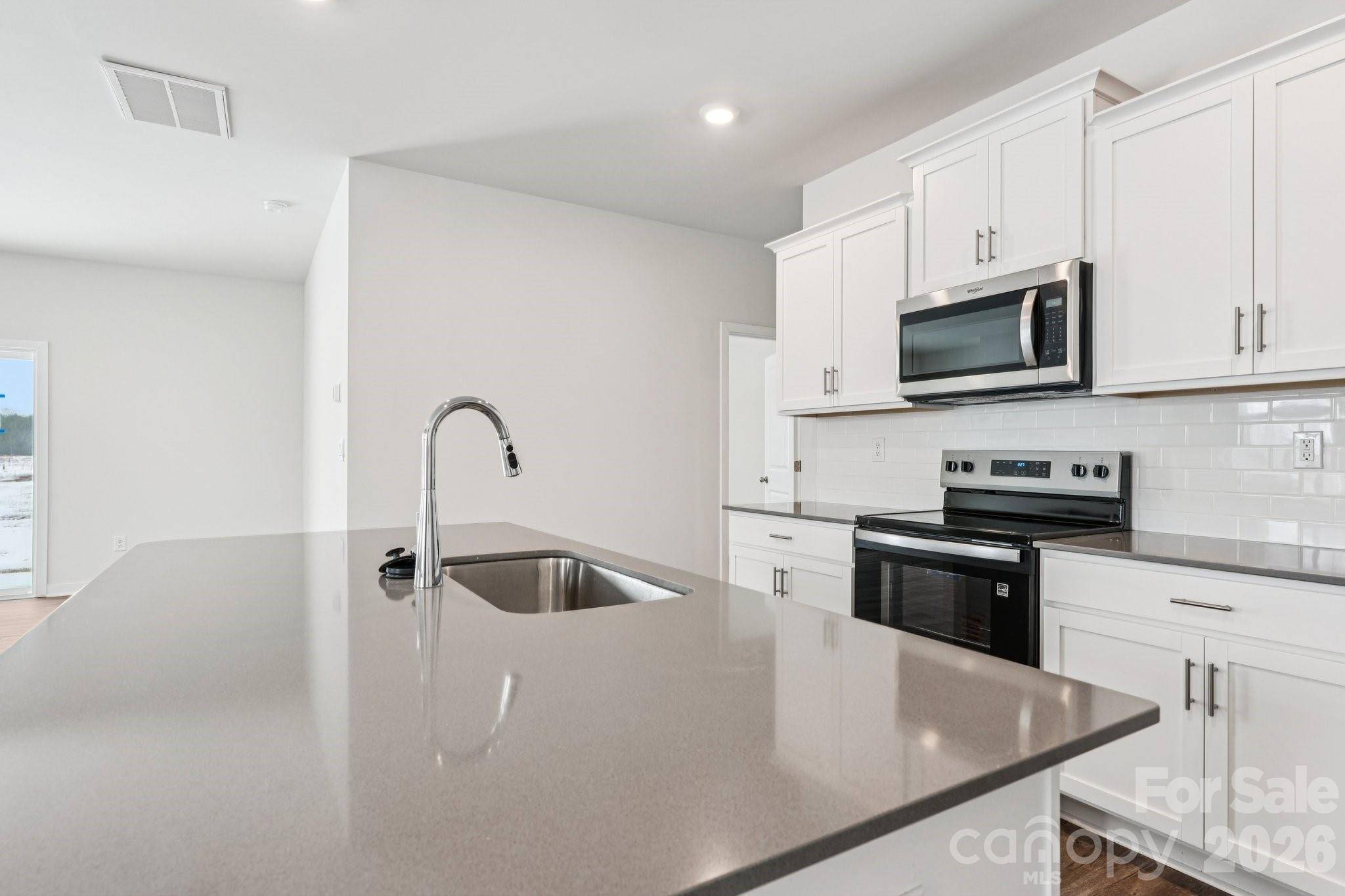 52 Cora View TRL, Waynesville, NC 28785