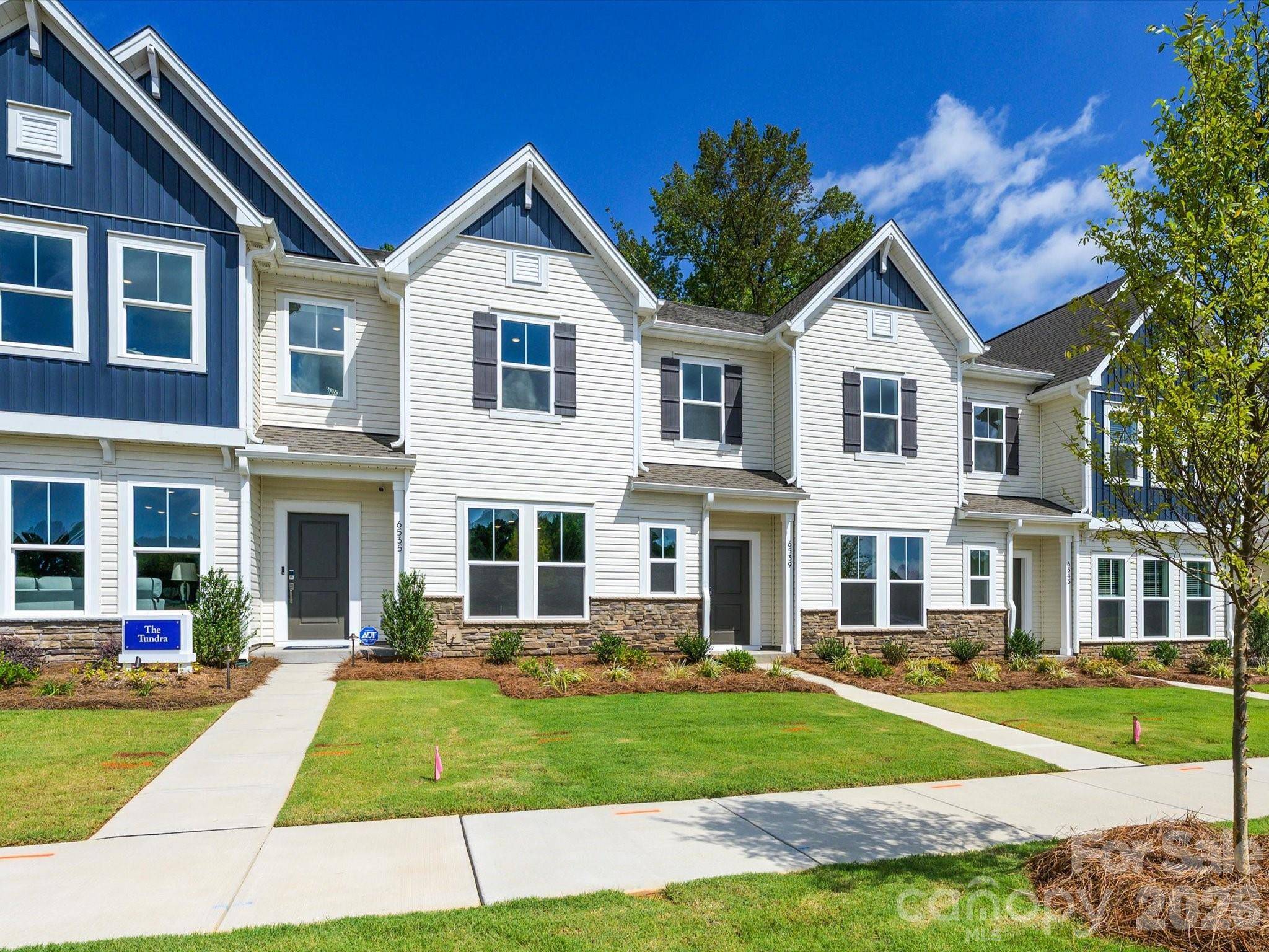 6539 Fire Lily LN, Charlotte, NC 28216