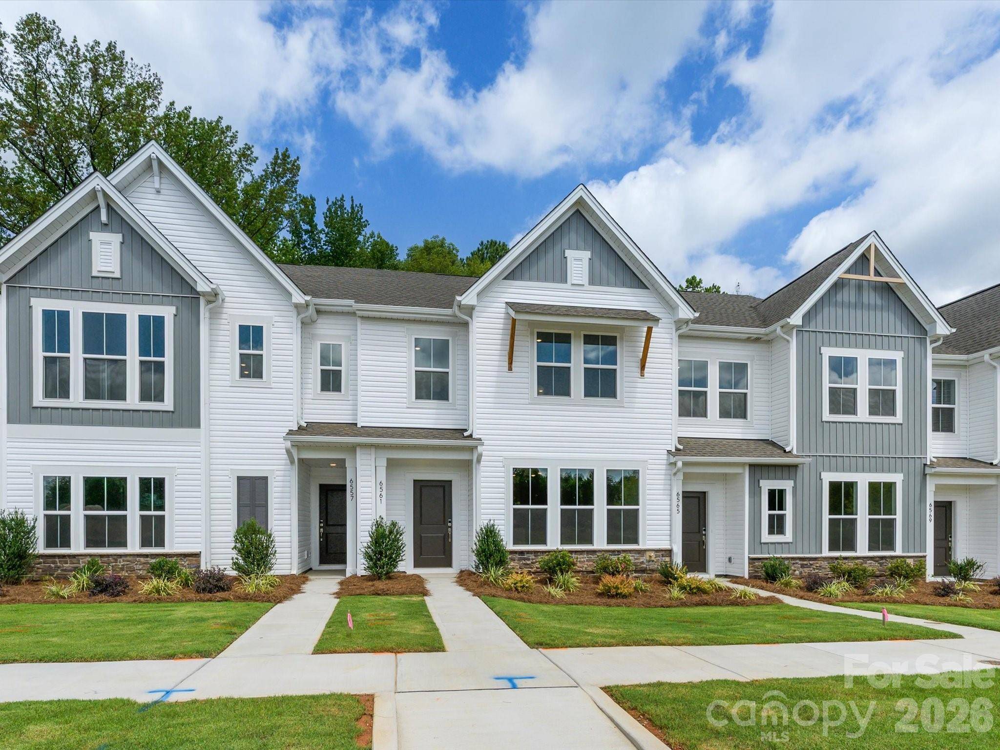 6561 Fire Lily LN, Charlotte, NC 28216