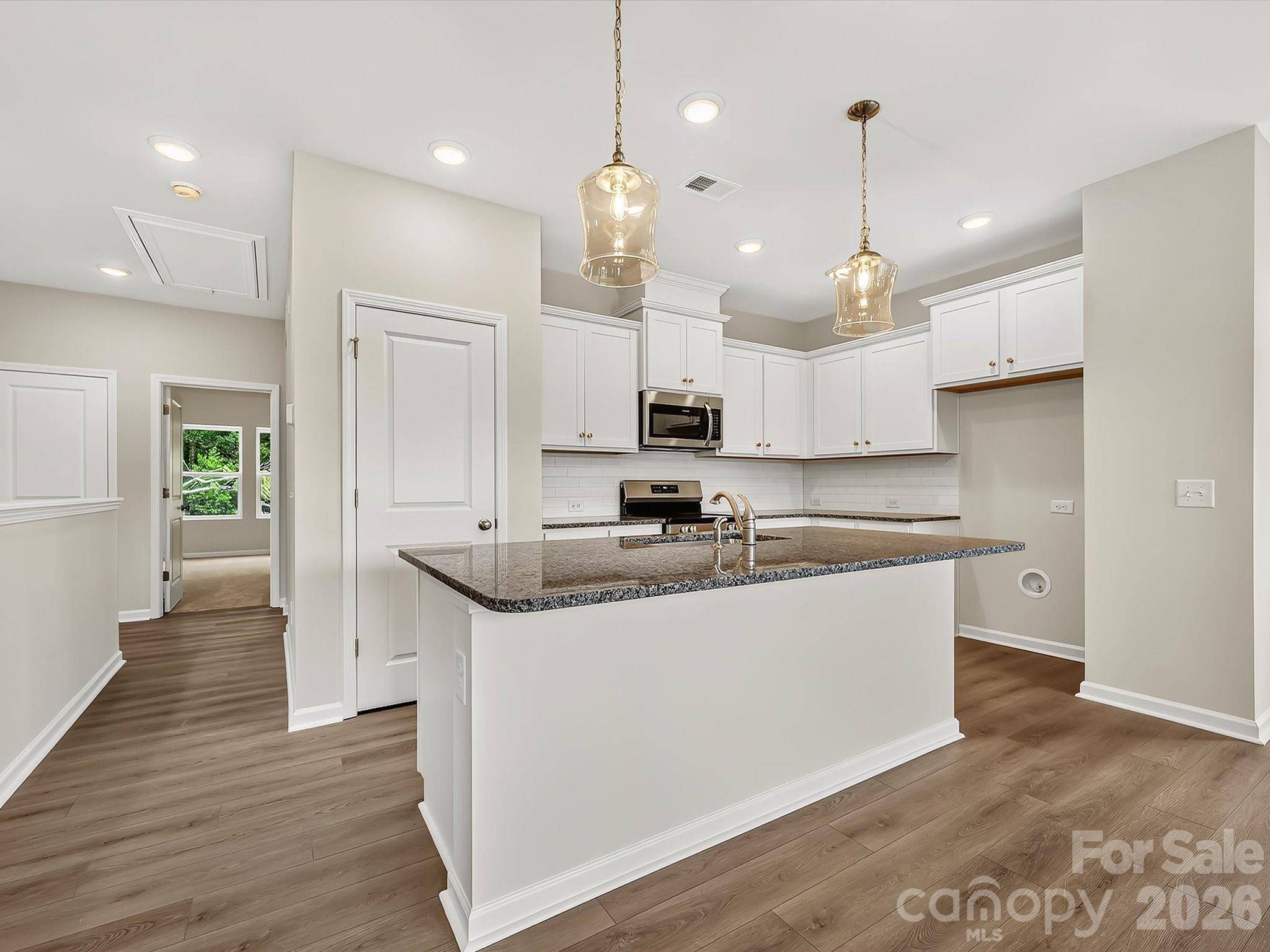 6573 Fire Lily LN, Charlotte, NC 28216