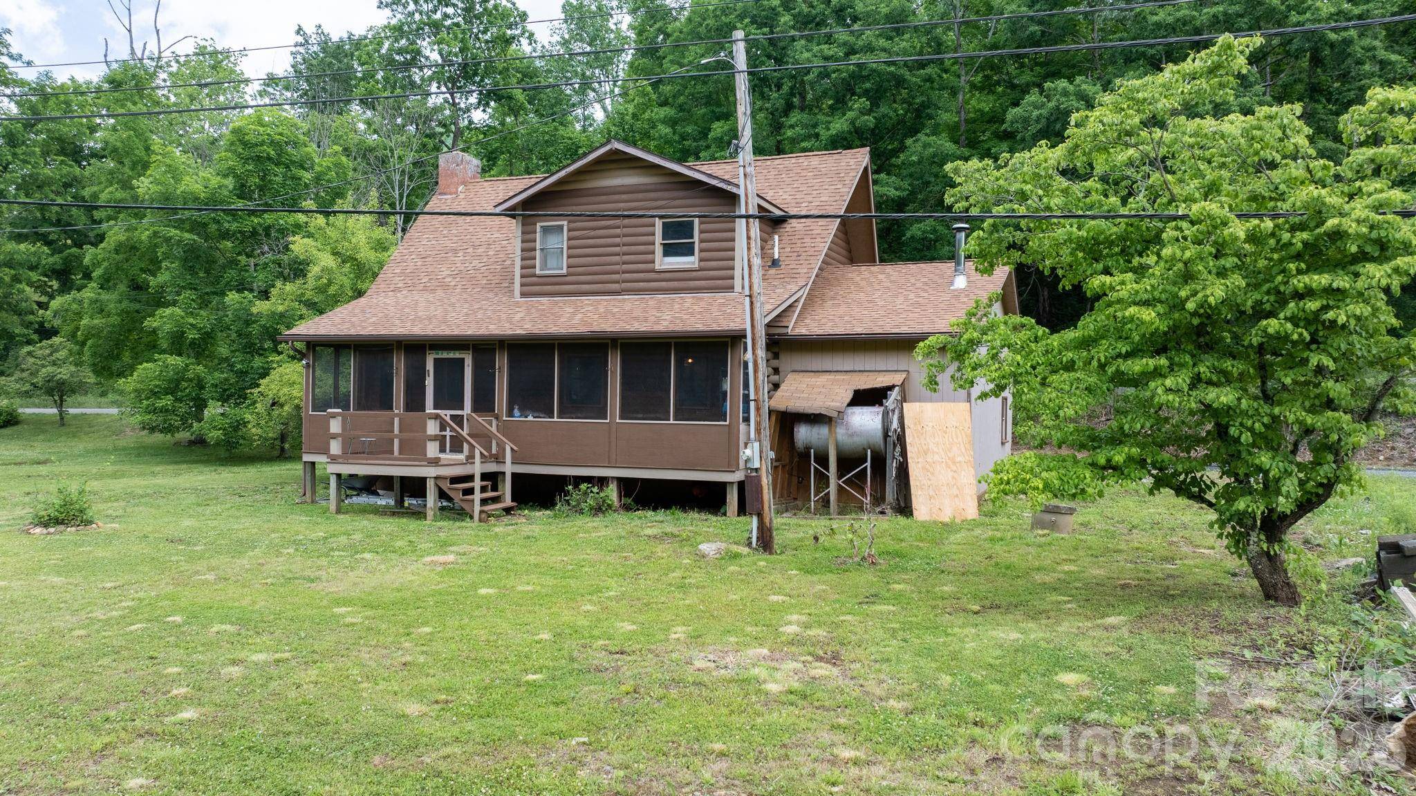 3206 Fork Mountain RD, Bakersville, NC 28705
