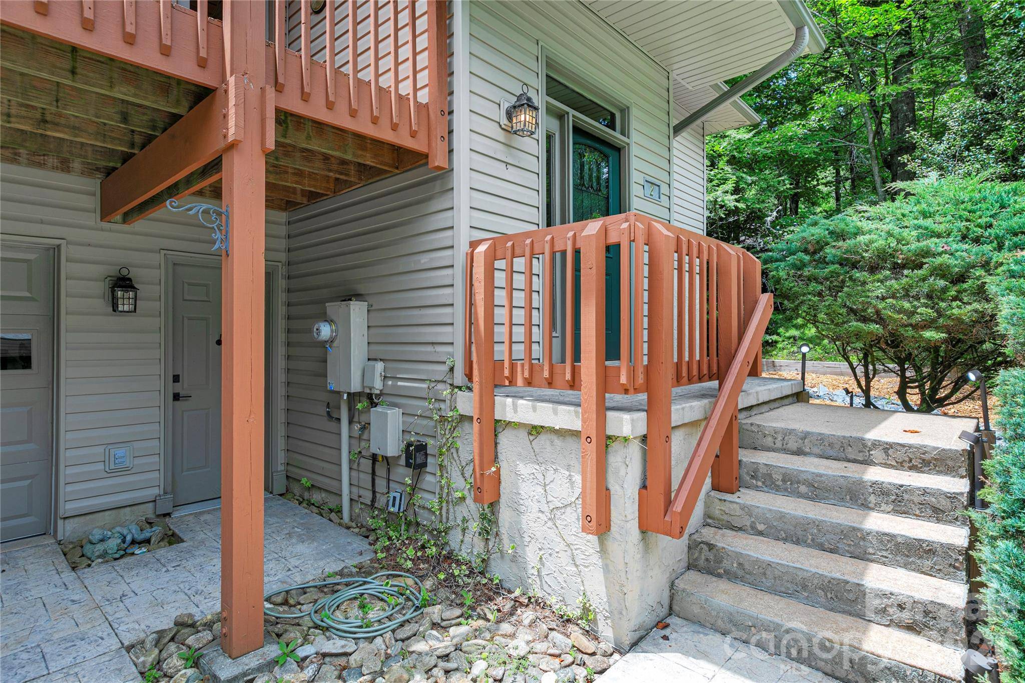 2 Duya CT, Brevard, NC 28712