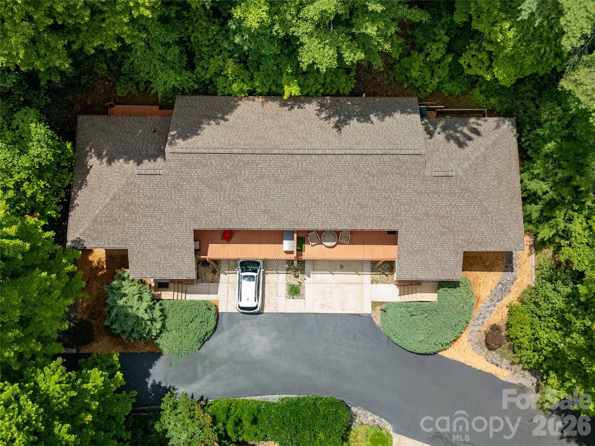 2 Duya CT, Brevard, NC 28712