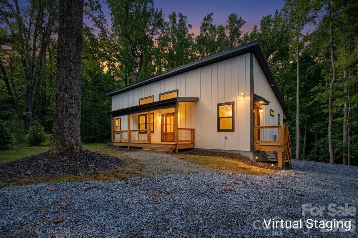 1008 Bell Mountain RD, Zirconia, NC 28790