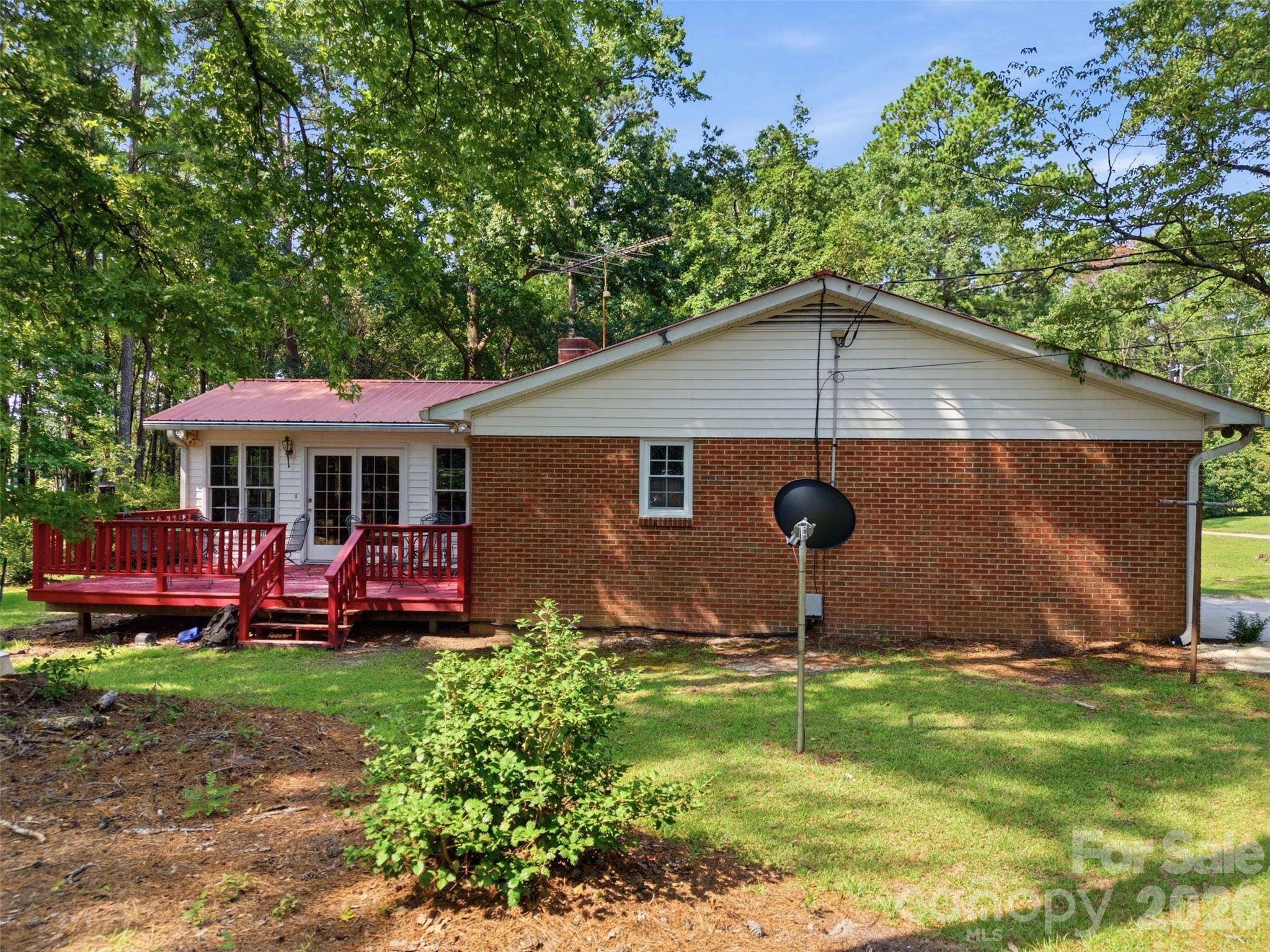 276 Dixie TRL, Hamlet, NC 28345