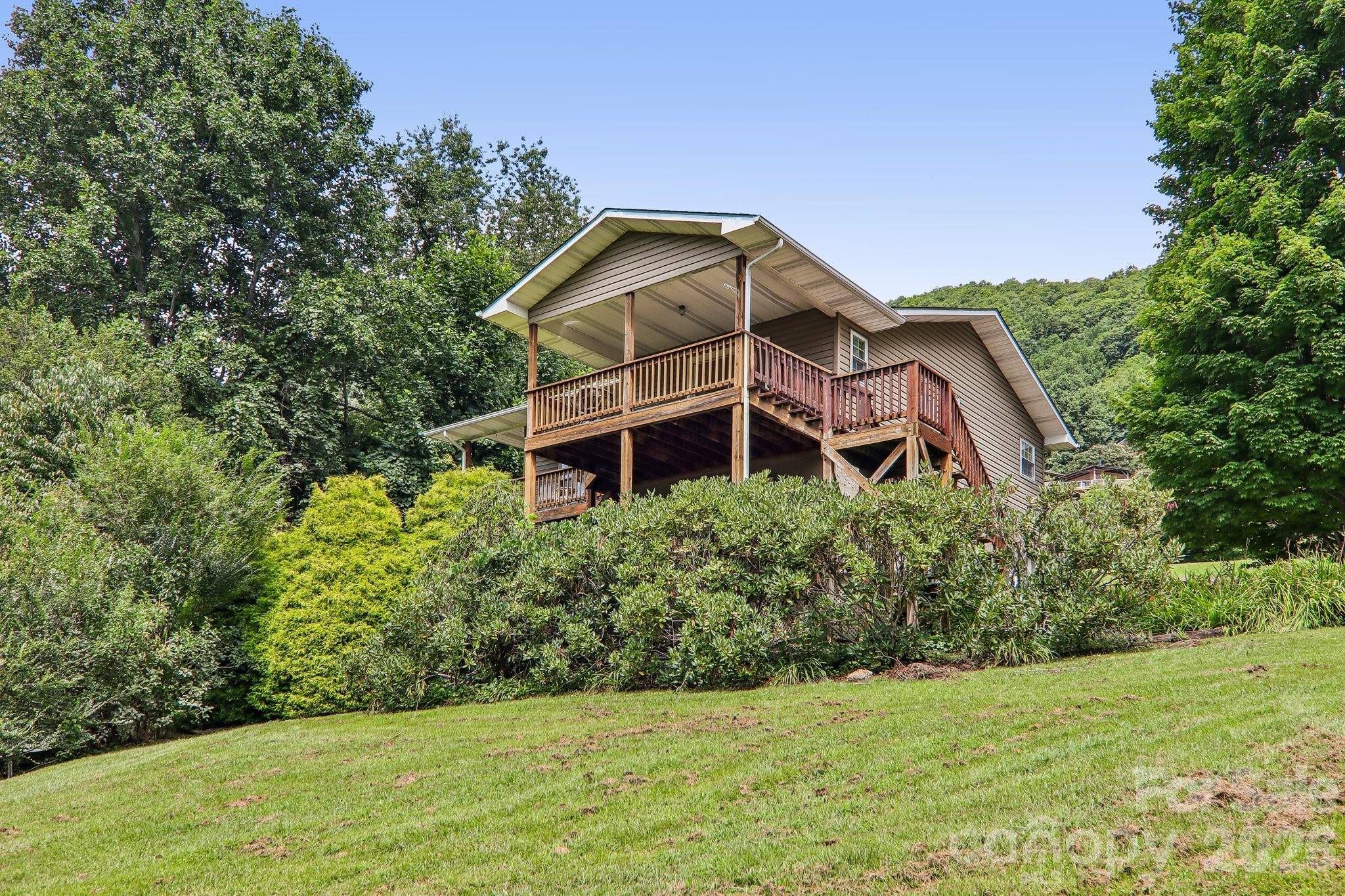 169 Highview DR, Maggie Valley, NC 28751
