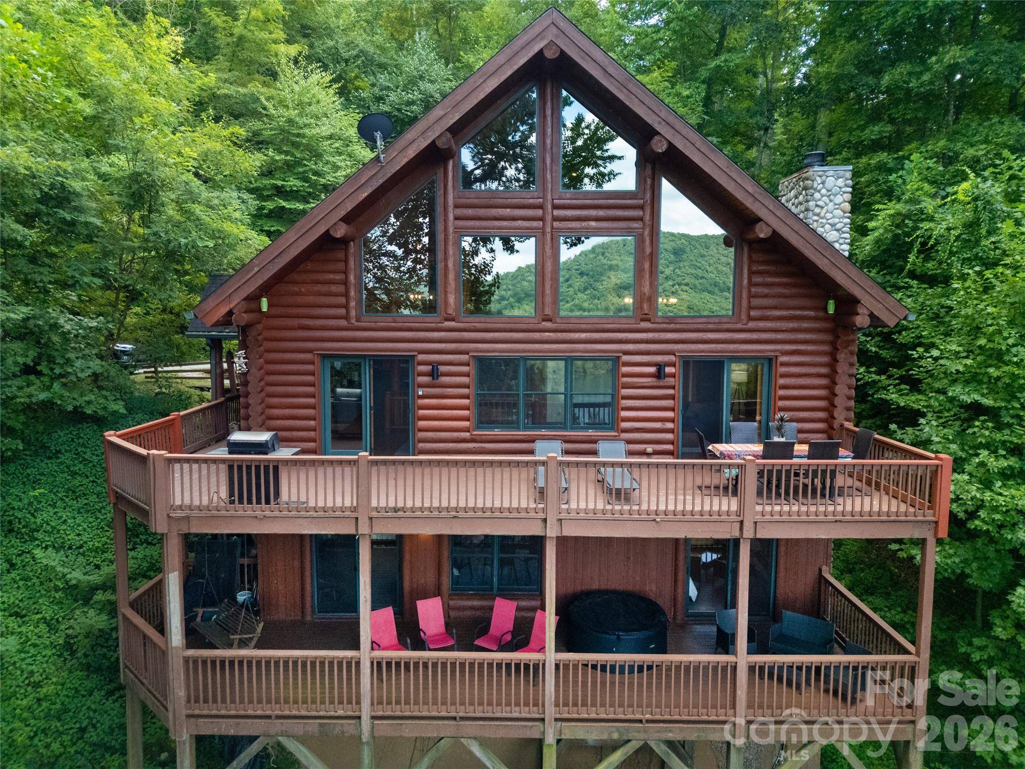 135 Ridge Top DR, Topton, NC 28781