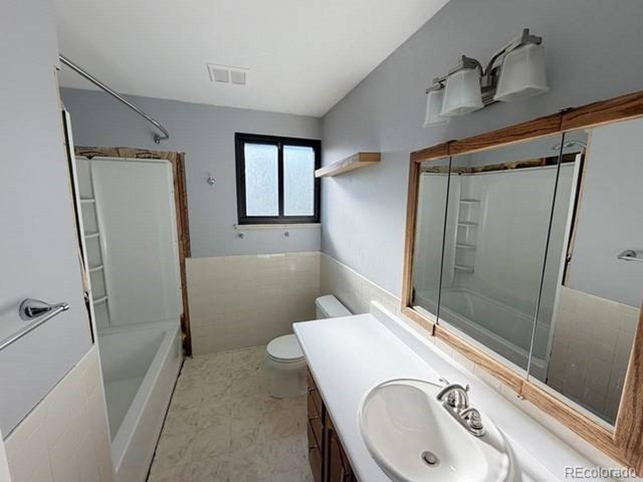3111 Troy, Aurora, CO 80011