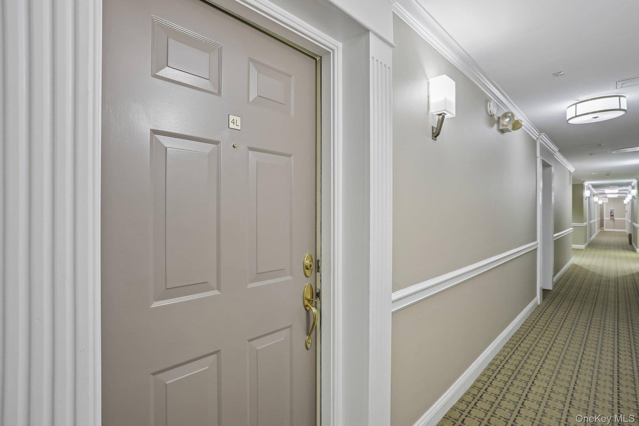 500 Pondside DR #4L, White Plains, NY 10607