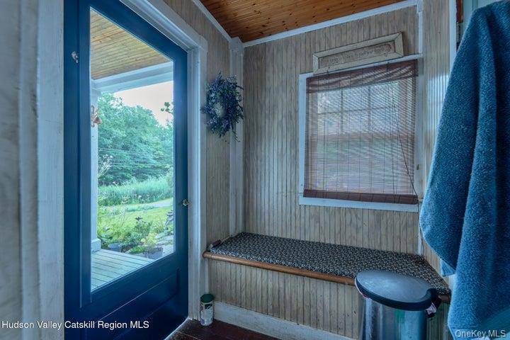 583 Swartekill RD, New Paltz, NY 12561
