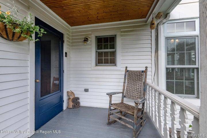 583 Swartekill RD, New Paltz, NY 12561