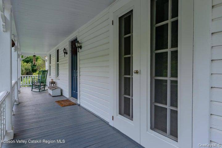 583 Swartekill RD, New Paltz, NY 12561