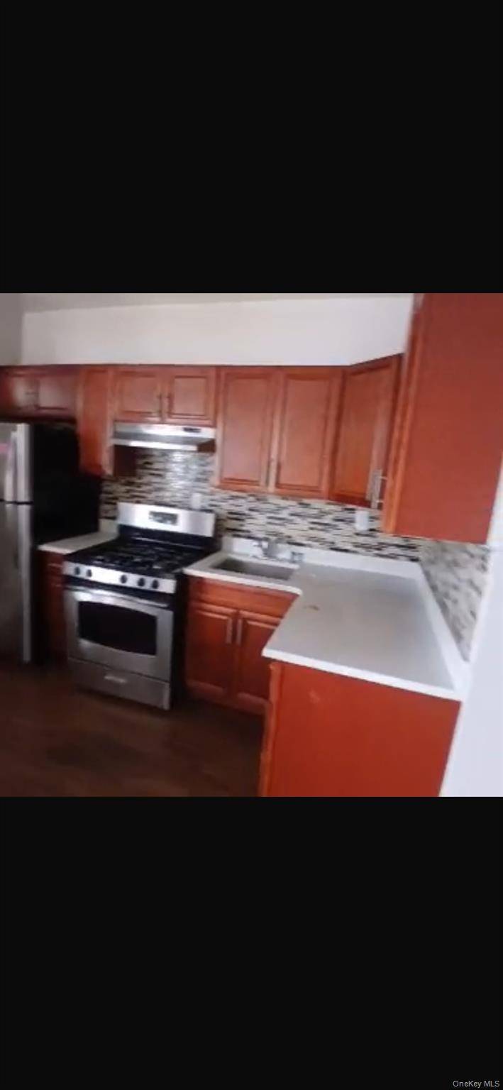 116 Sunnyside AVE, Brooklyn, NY 11207