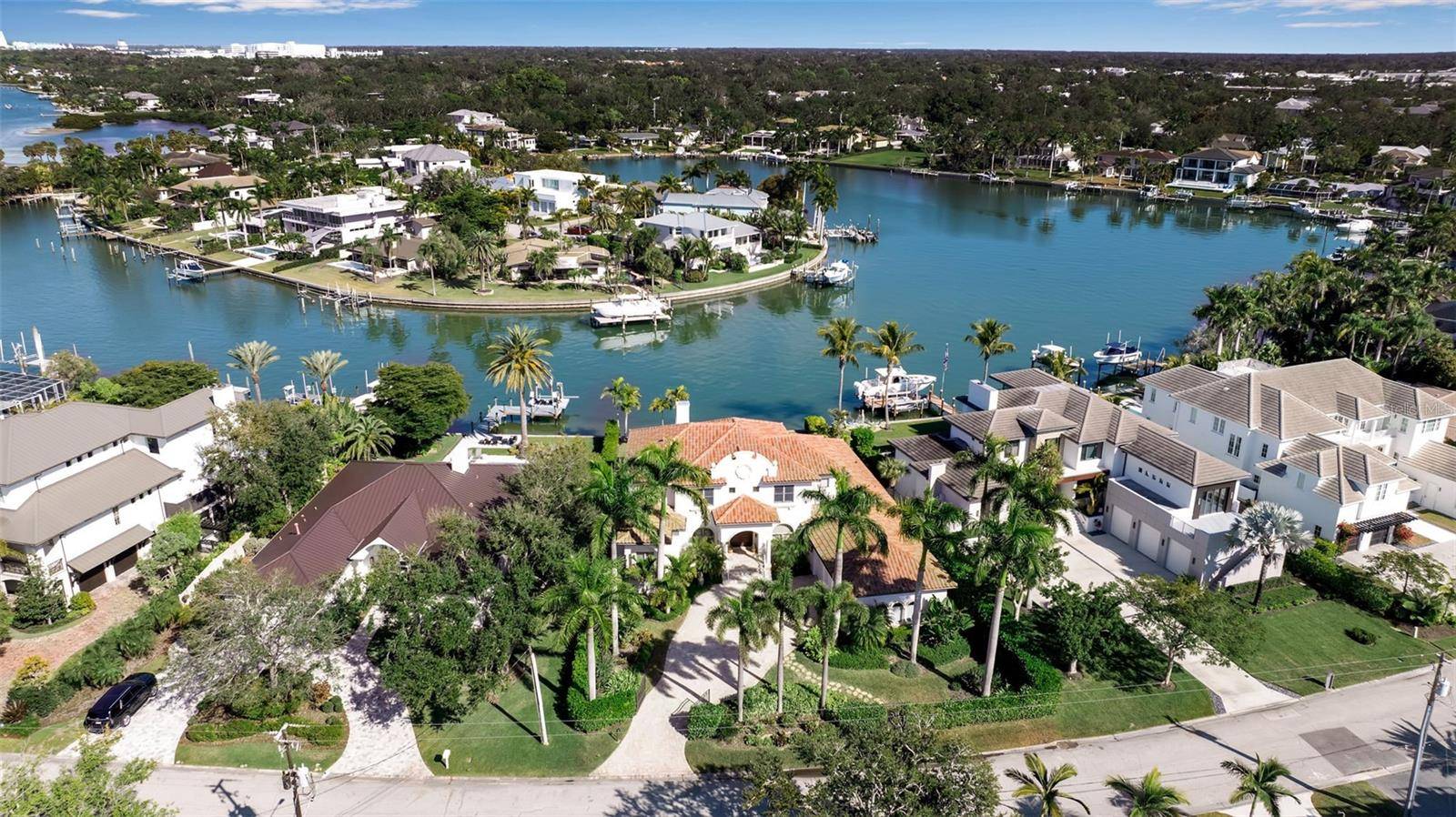 1389 TANGIER WAY, Sarasota, FL 34239