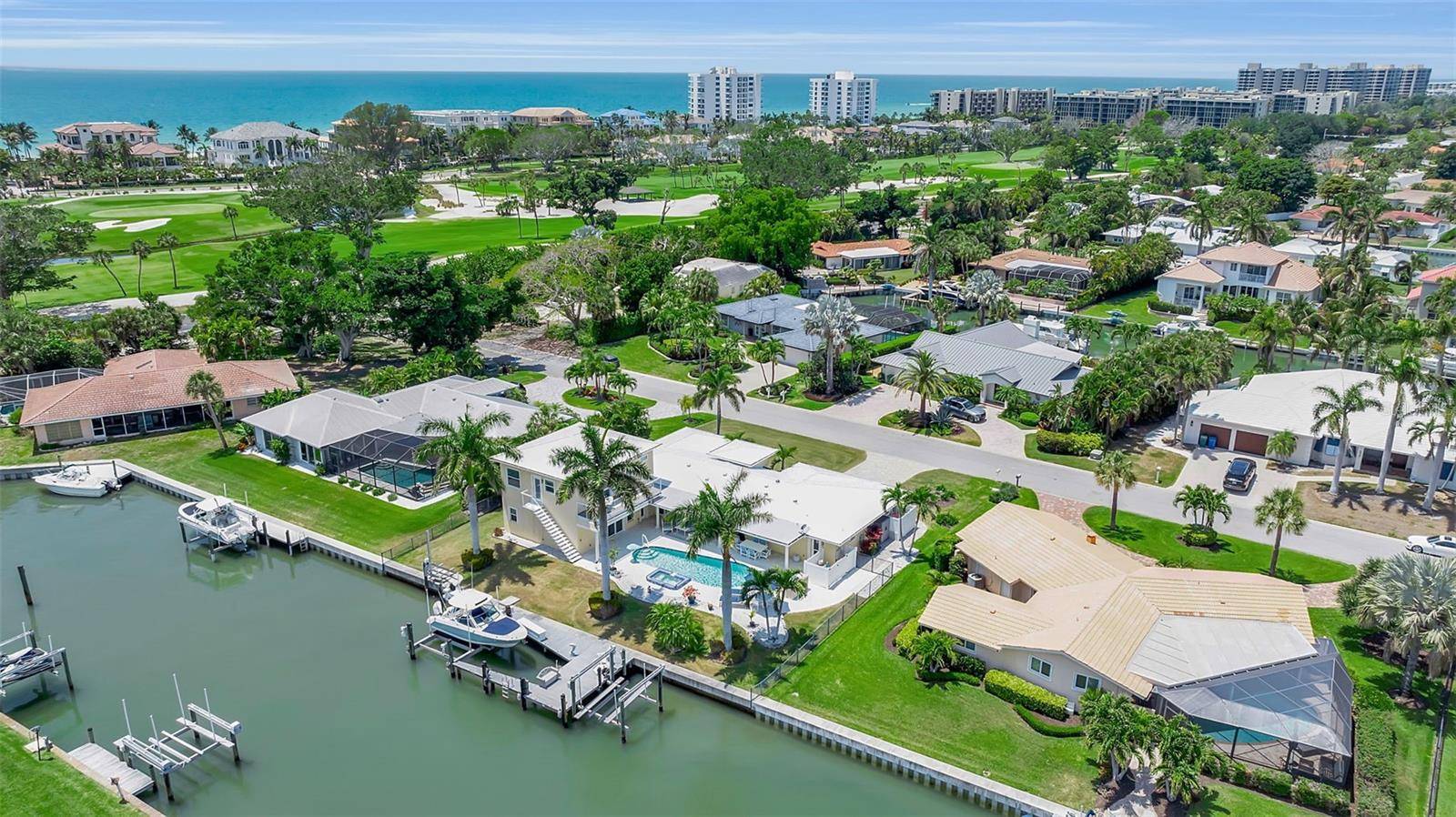 524 HORNBLOWER LN, Longboat Key, FL 34228