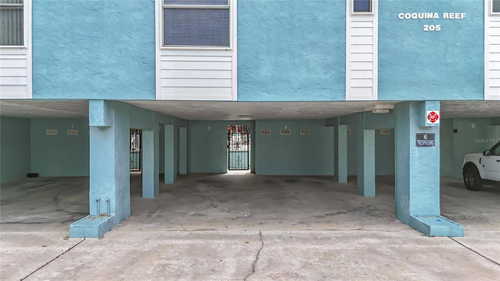 205 HIGHLAND AVE #3, Bradenton Beach, FL 34217