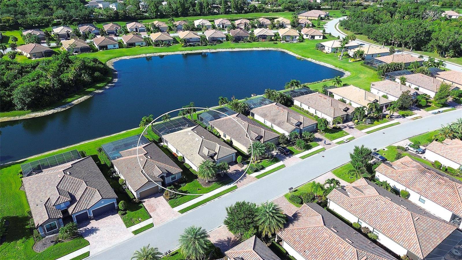 7130 QUIET CREEK DR, Bradenton, FL 34212