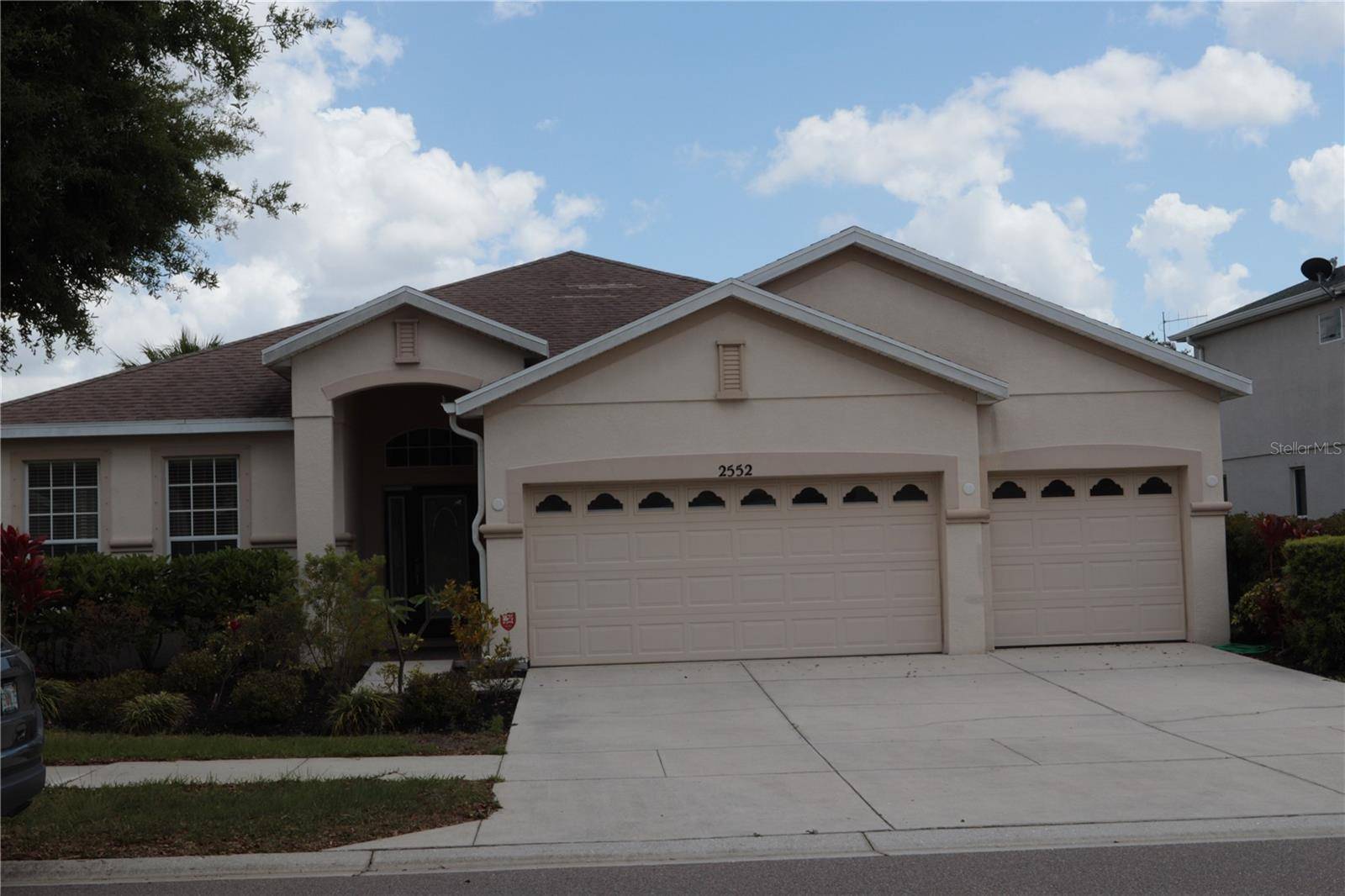 2552 HOBBLEBRUSH DR, North Port, FL 34289