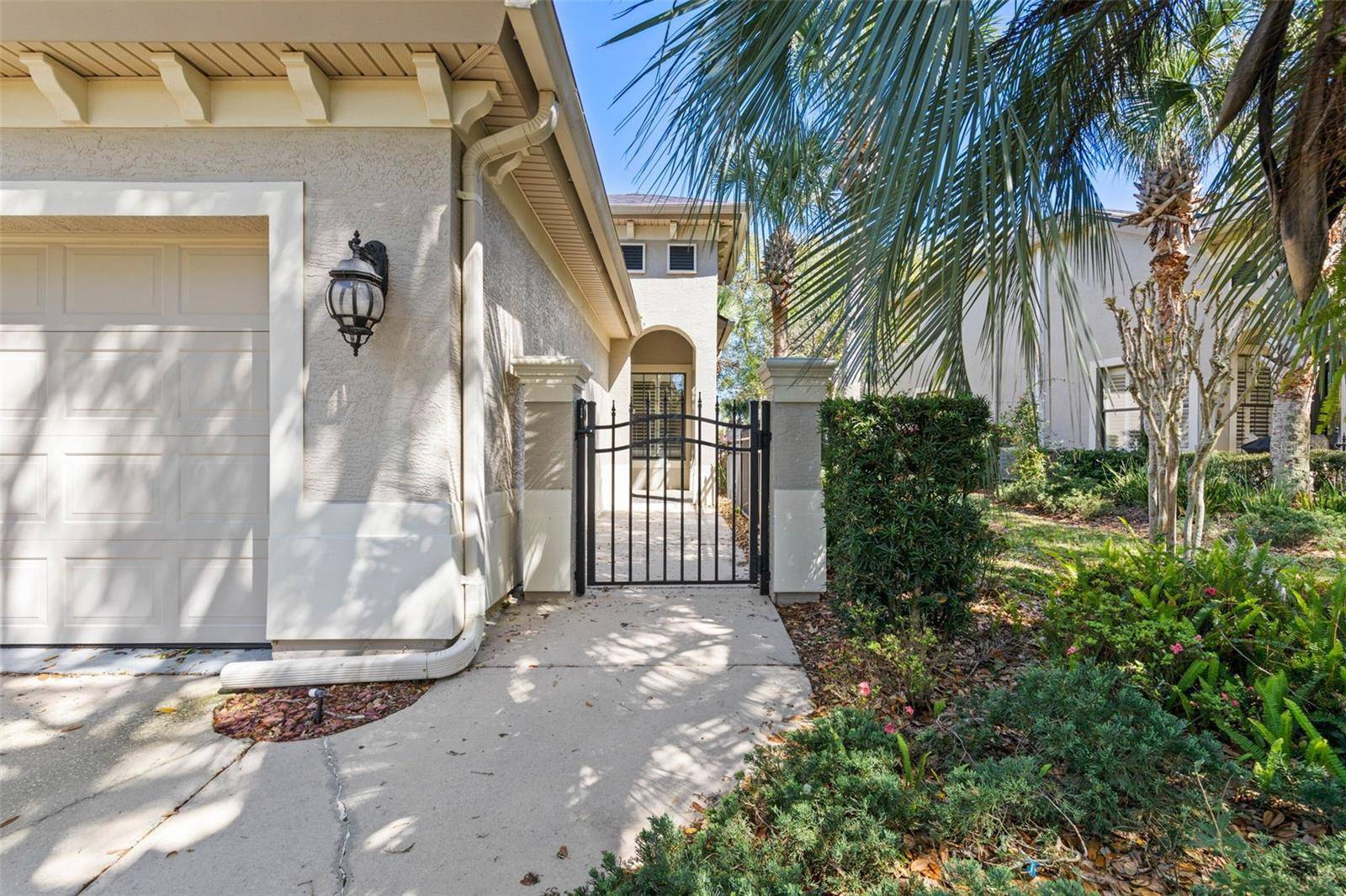 10 RIVER POINT DR, Palm Coast, FL 32137