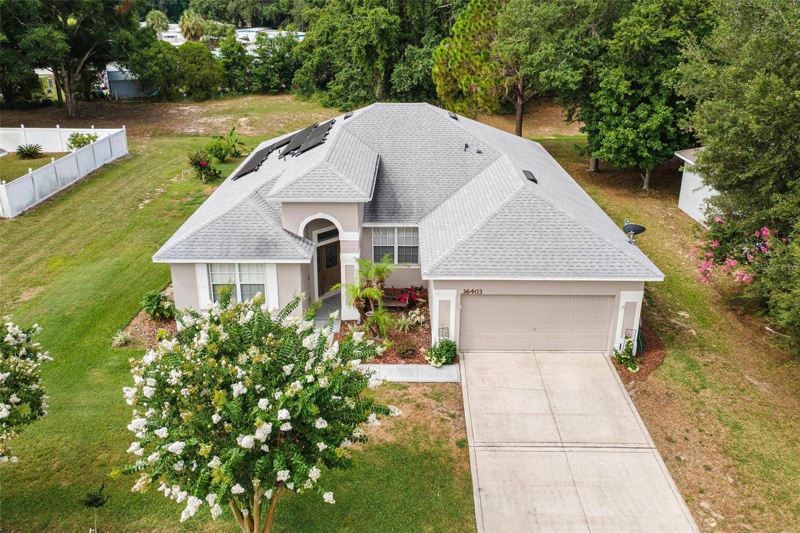 36403 GRAND ISLAND OAKS CIR, Grand Island, FL 32735