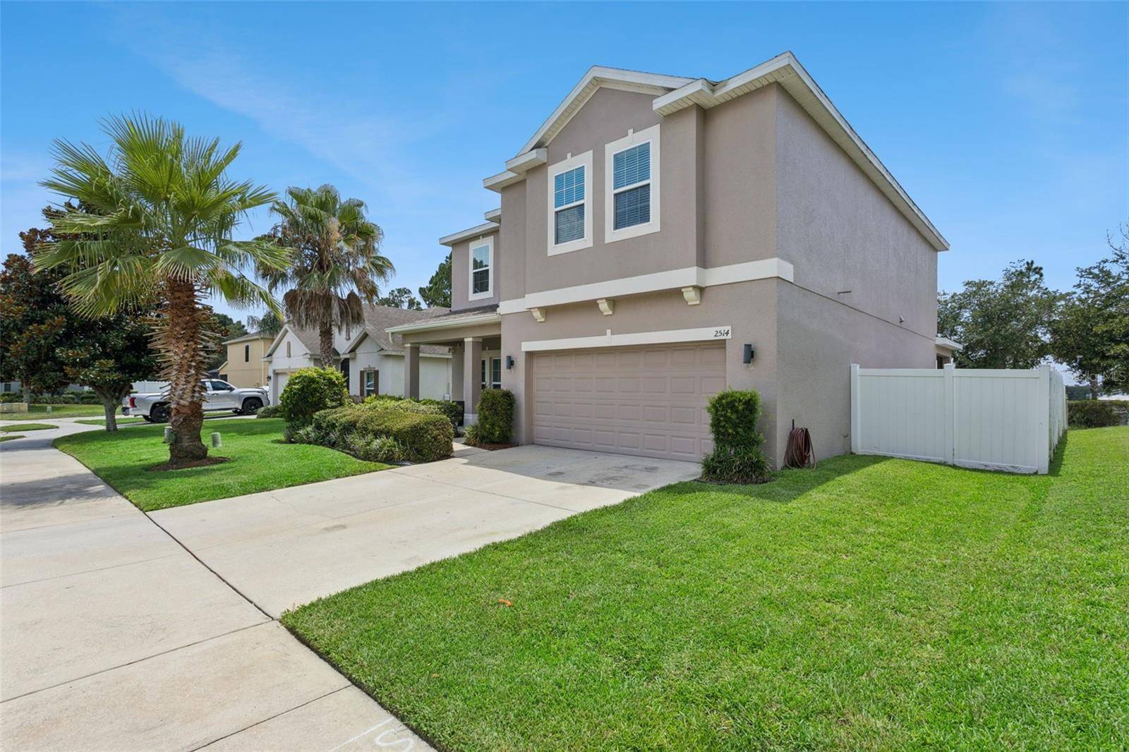 2514 PLUMADORE DR, Grand Island, FL 32735
