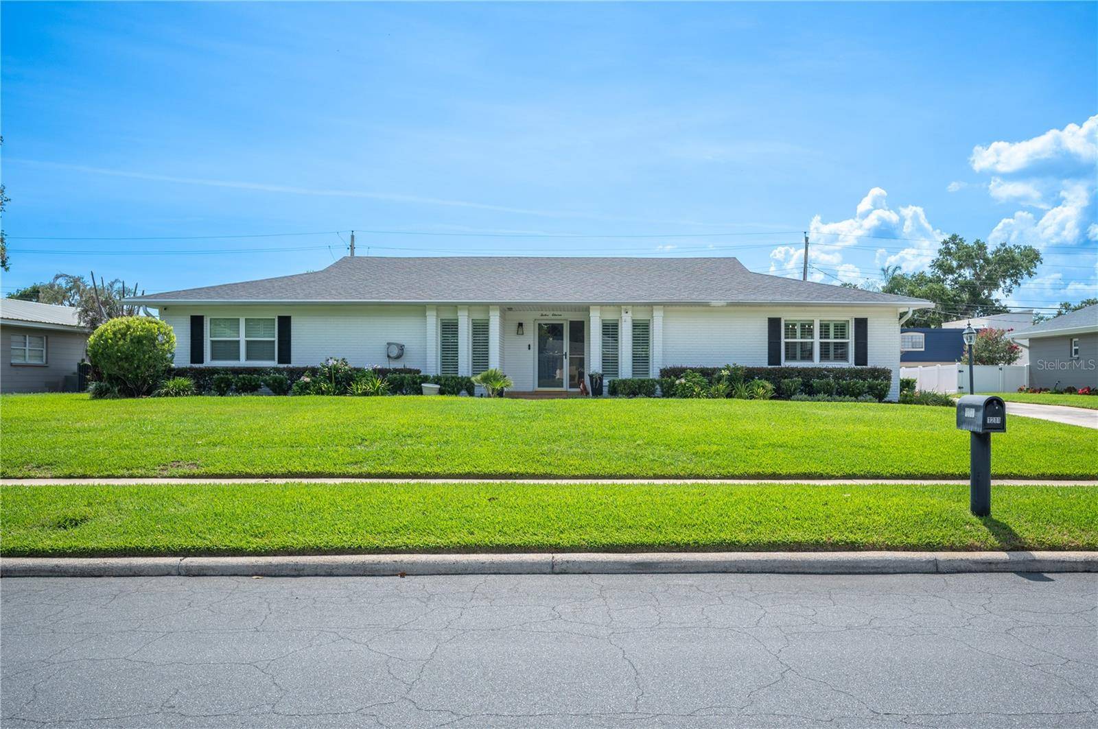 1211 HUNT AVE, Lakeland, FL 33801