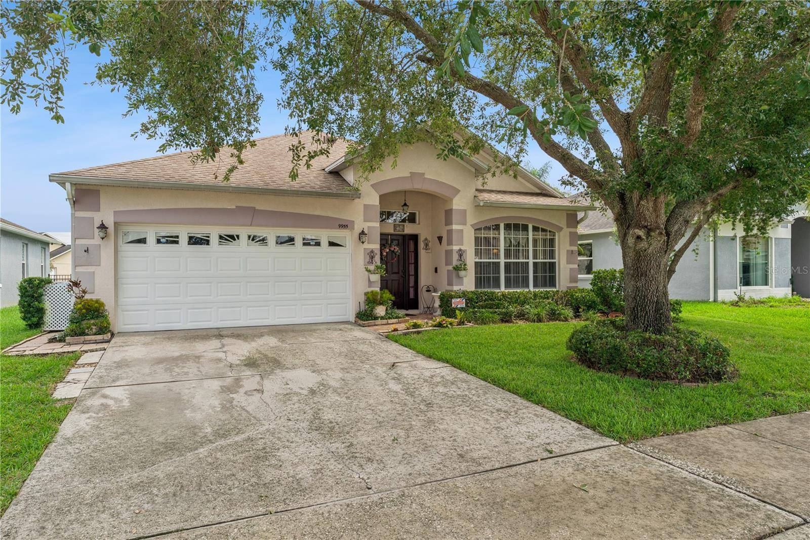 9955 MEDALLION BLUFF LN, Orlando, FL 32829