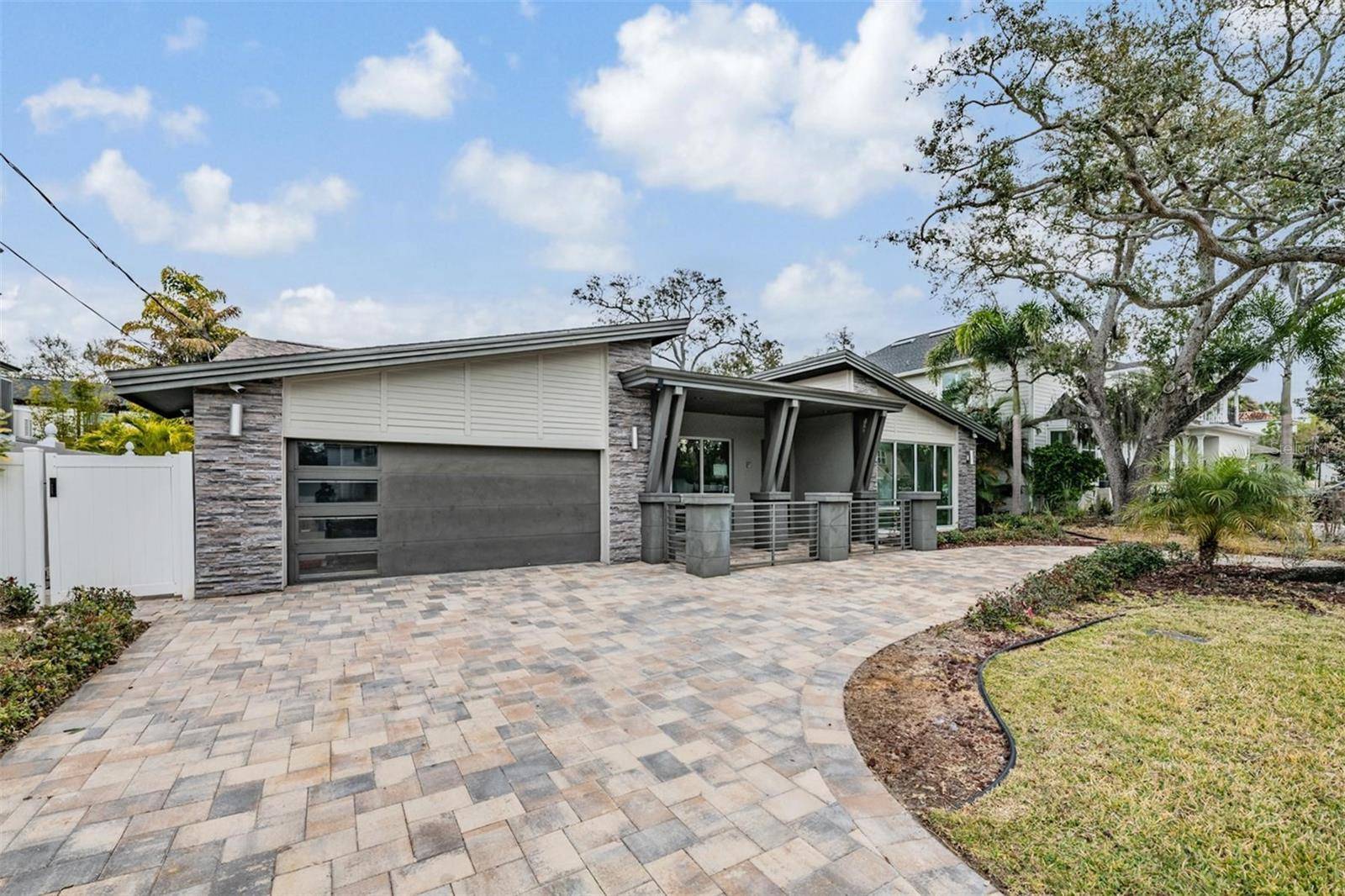 4909 W DRYAD ST, Tampa, FL 33629