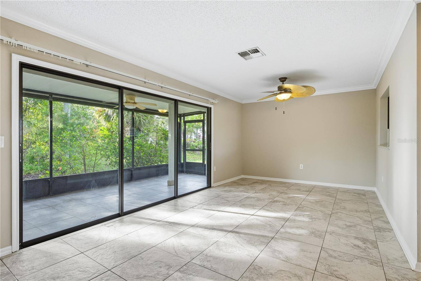 18 WINDRUSH BAY DR, Tarpon Springs, FL 34689