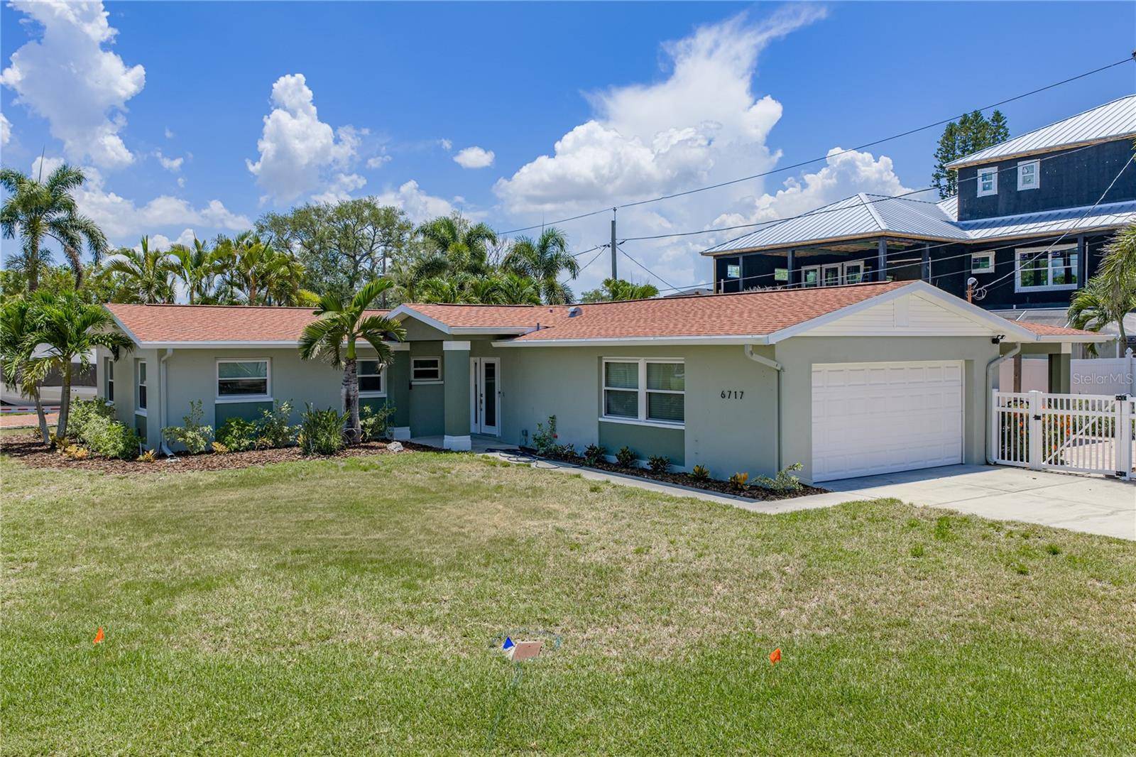 6717 CARDINAL DR S, St Petersburg, FL 33707