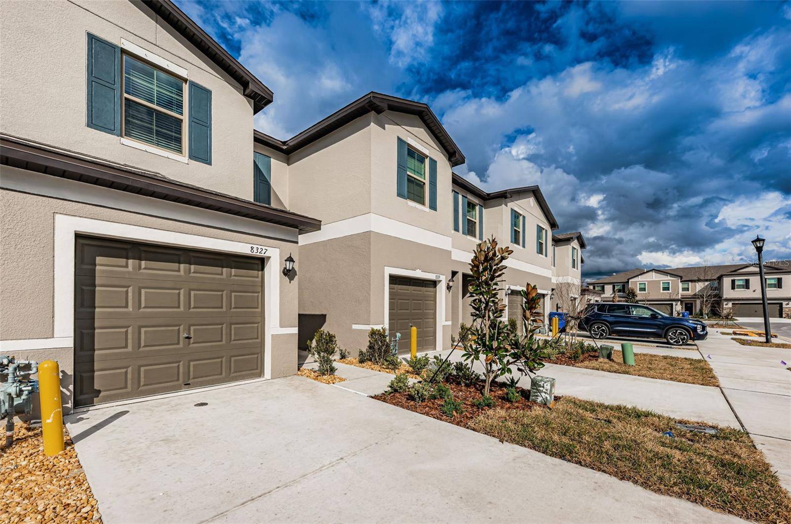8327 CRESCENT OAKS DR, New Port Richey, FL 34655