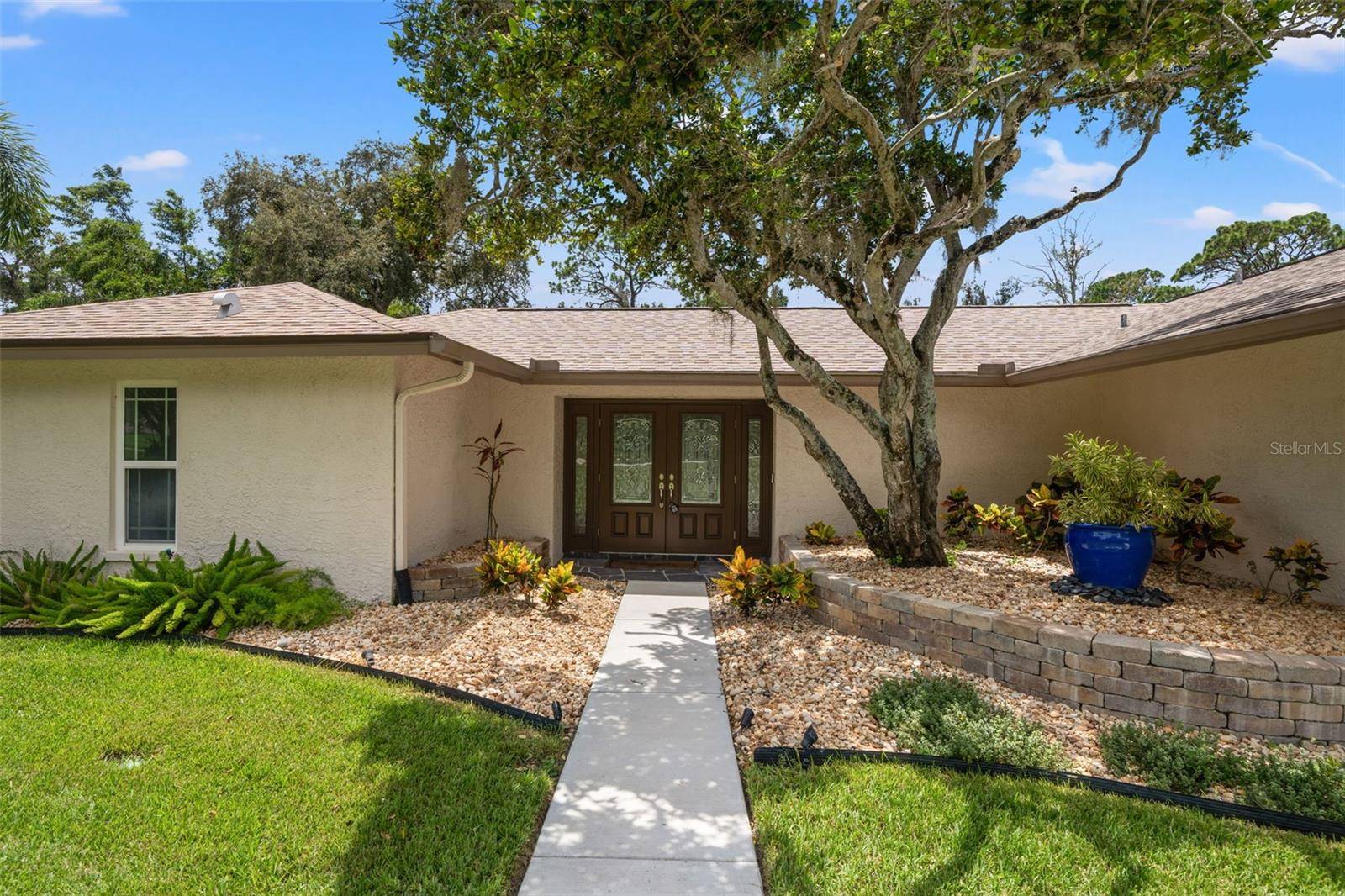 940 ROLLING HILLS DR, Palm Harbor, FL 34683