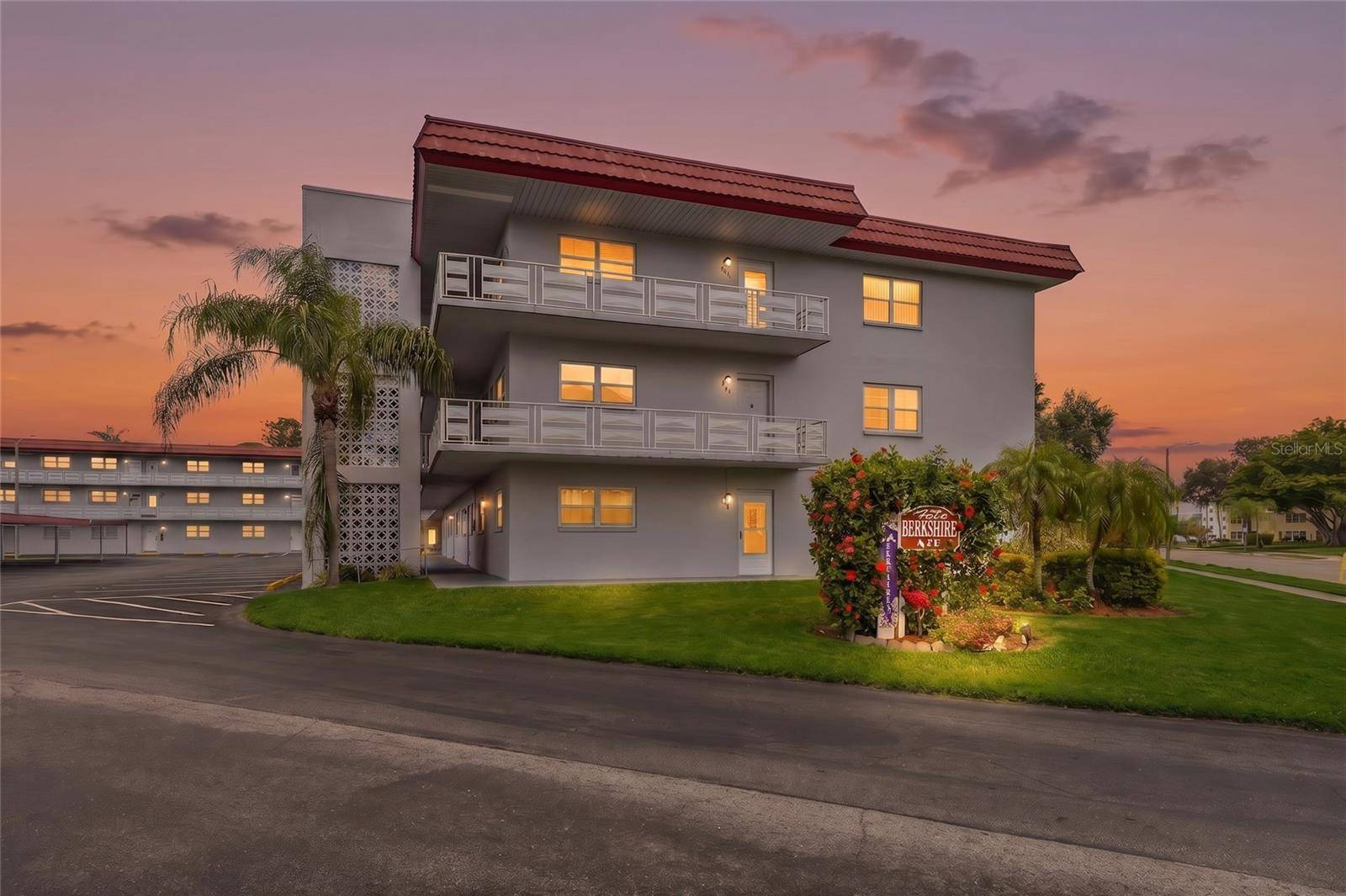 5660 80TH ST N #A-208, St Petersburg, FL 33709