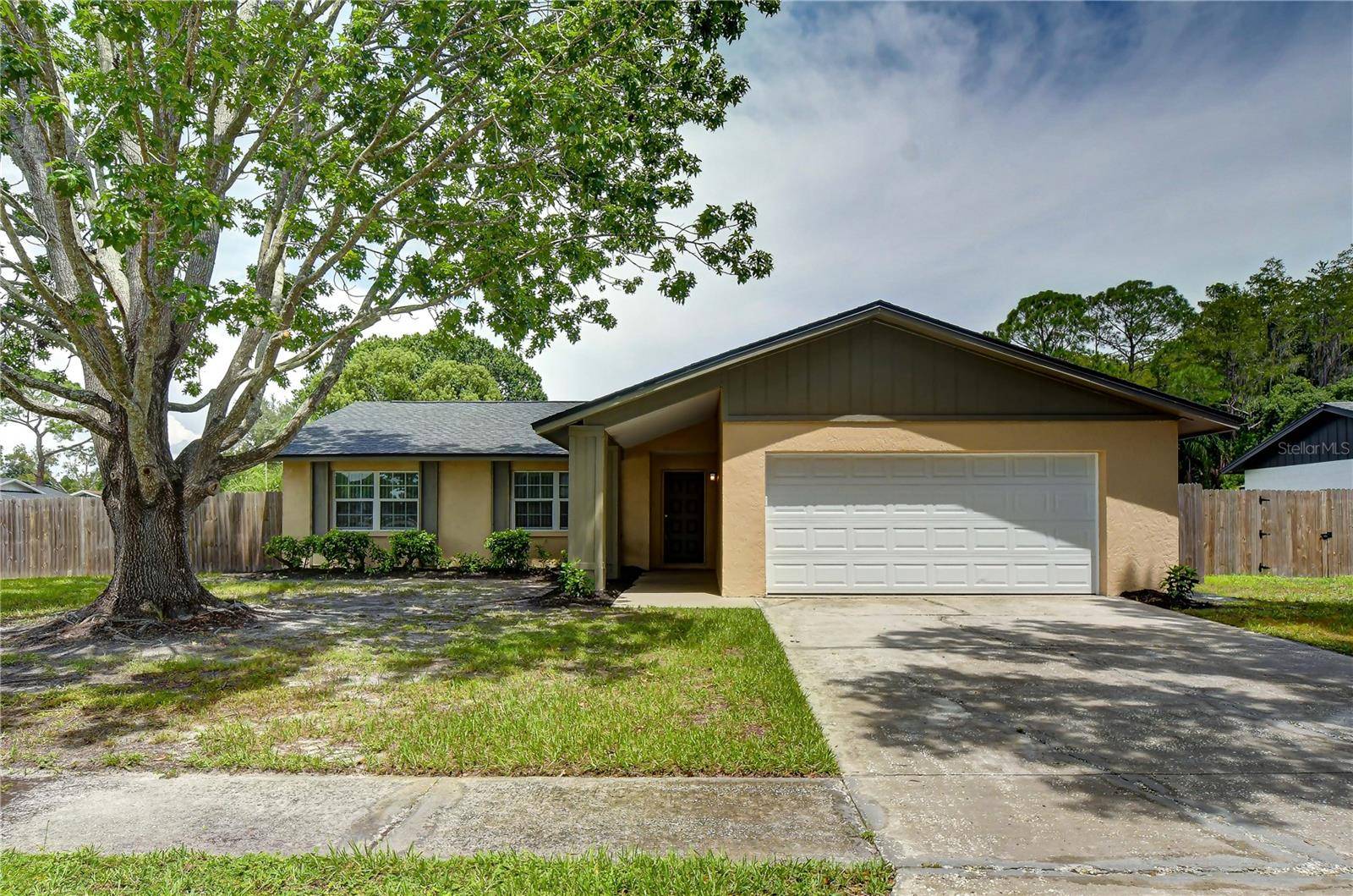 13931 PATHFINDER DR, Tampa, FL 33625